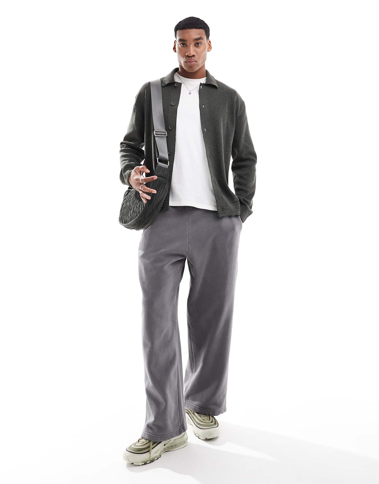 Кардиган с воротником-стойкой River Island цвета хаки 12890₽