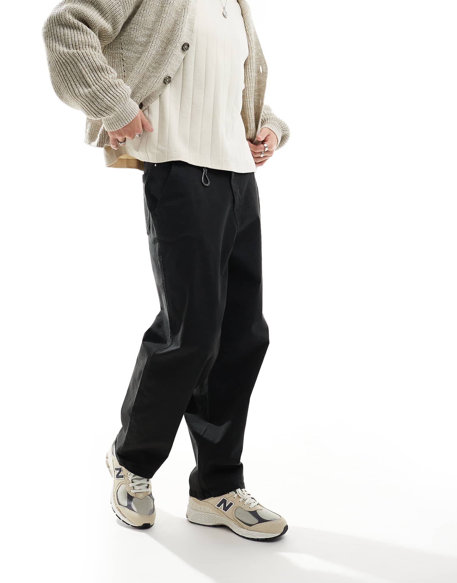 Широкие брюки-карго River Island черного цвета 9190₽