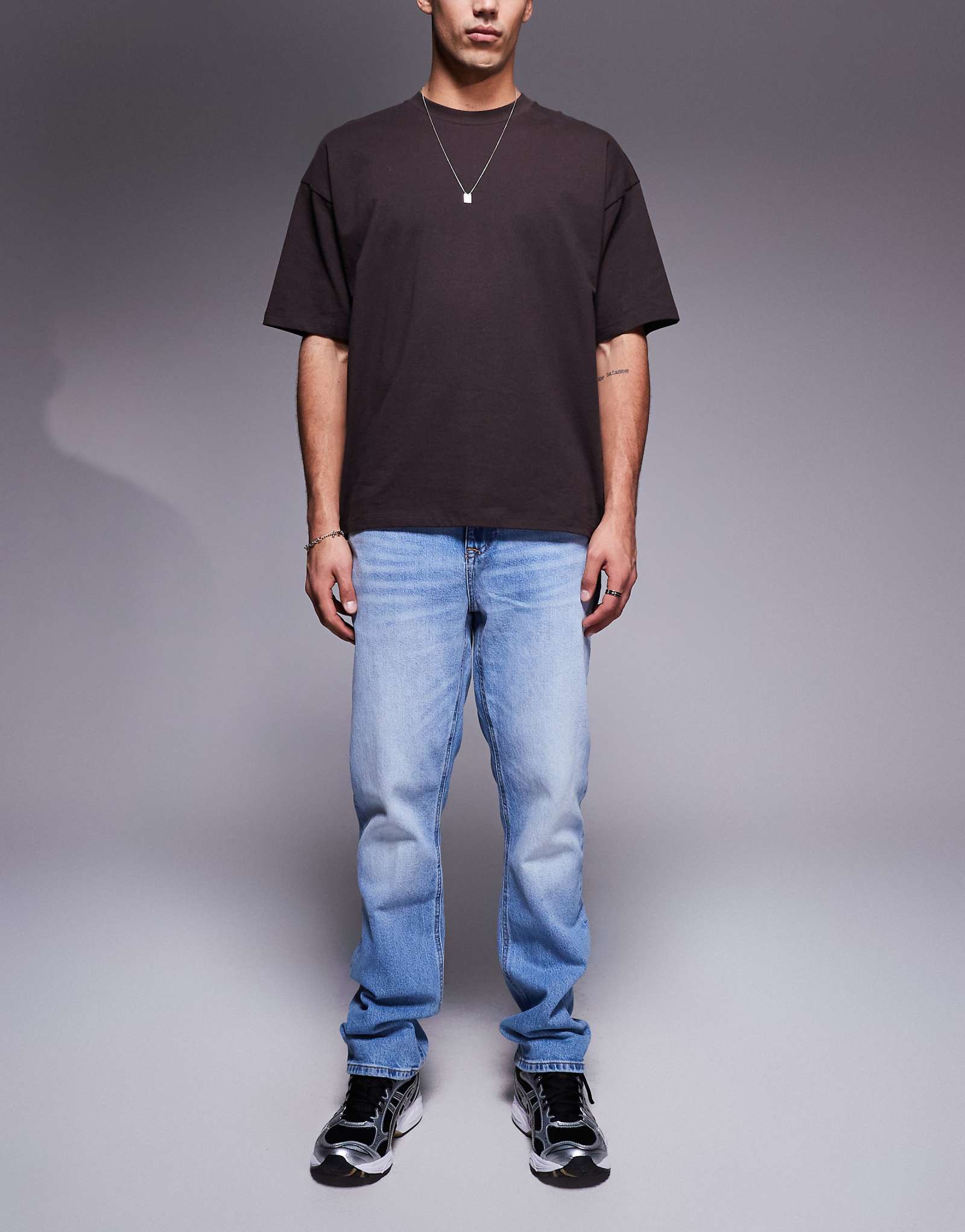 Джинсы с прямыми штанинами River Island светло-синего цвета 6090₽