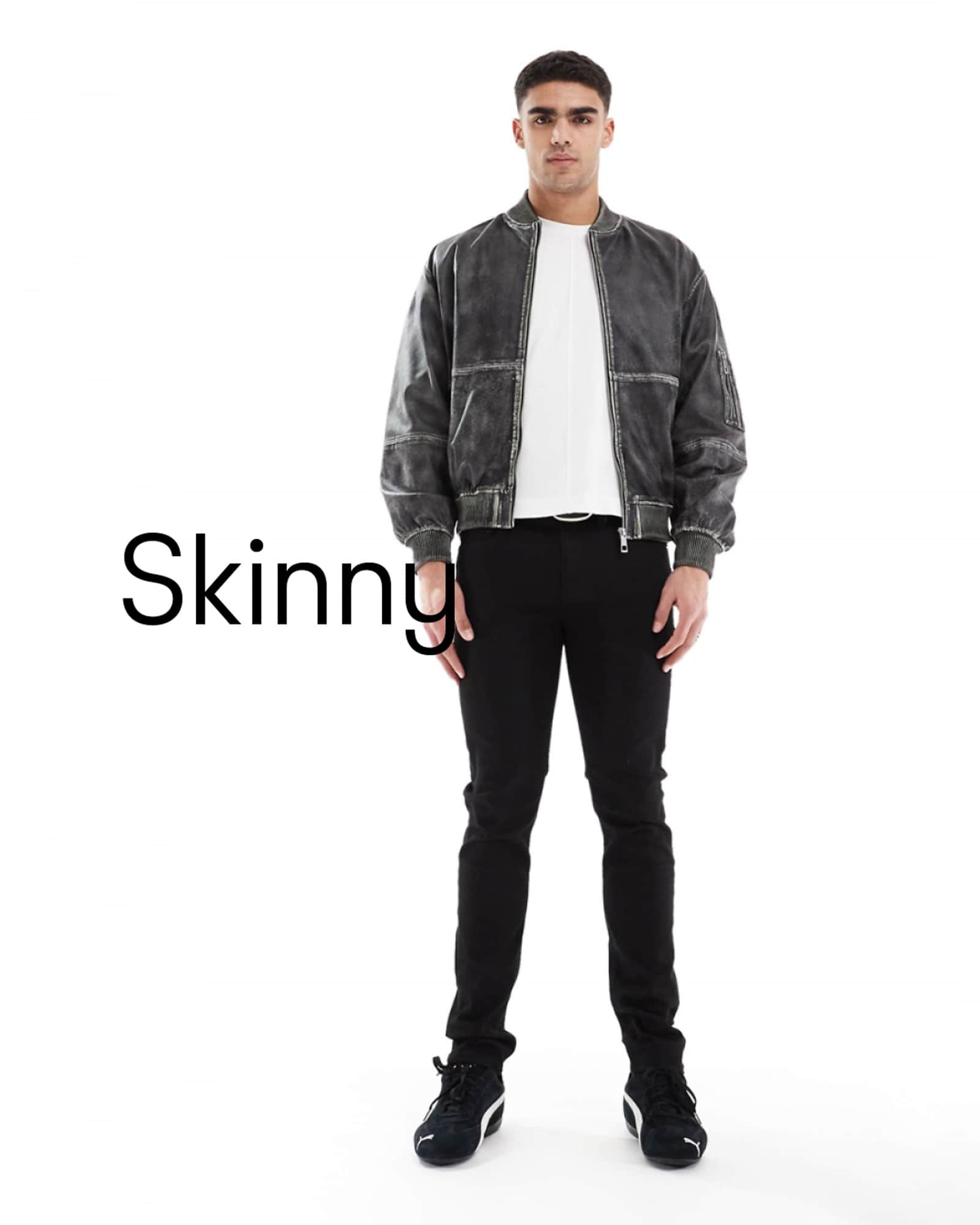 Джинсы-скинни Calvin Klein Jeans черного цвета 21190₽