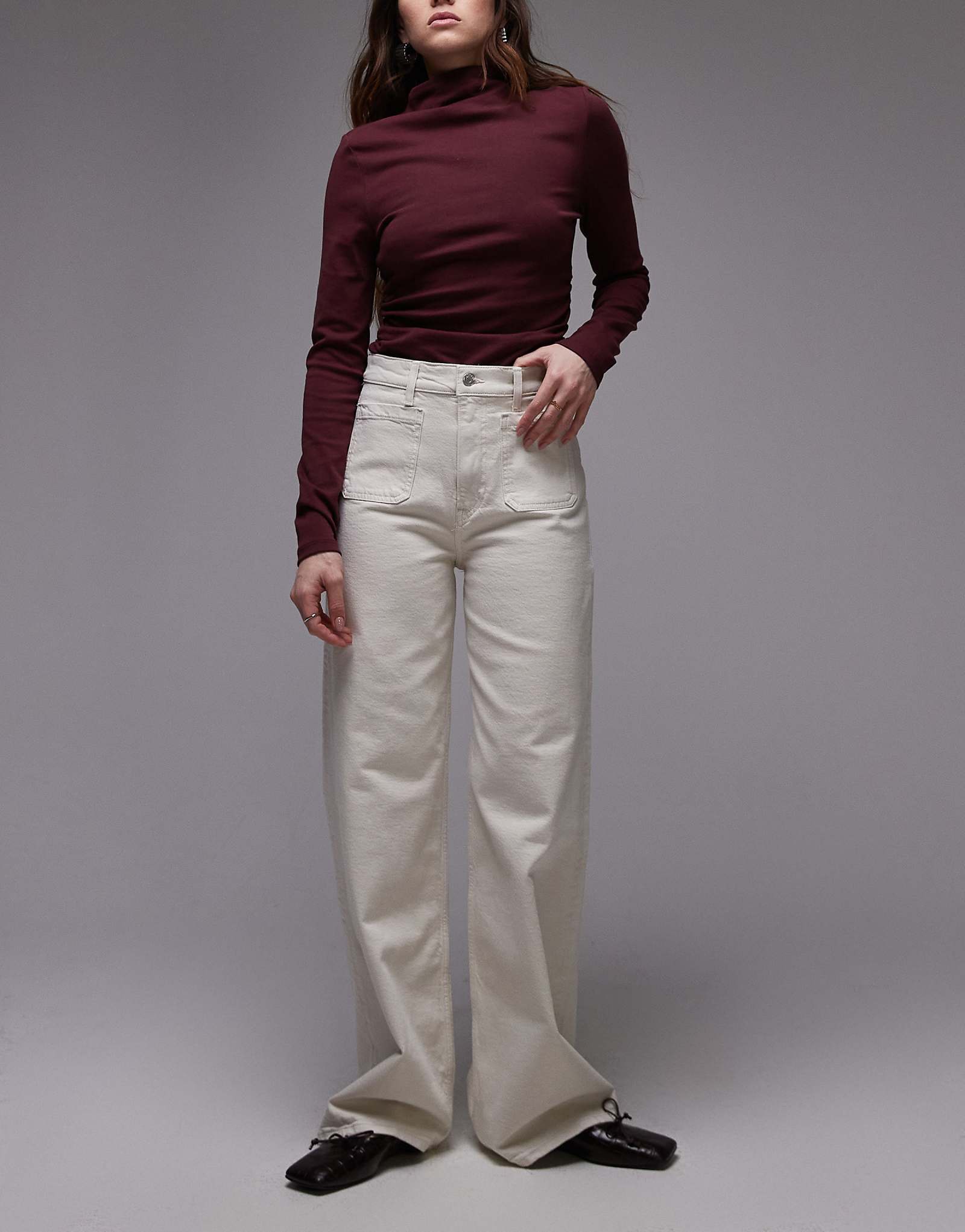 Зимние белые джинсы ARKET Lupine с высокой посадкой и широкими штанинами 25890₽