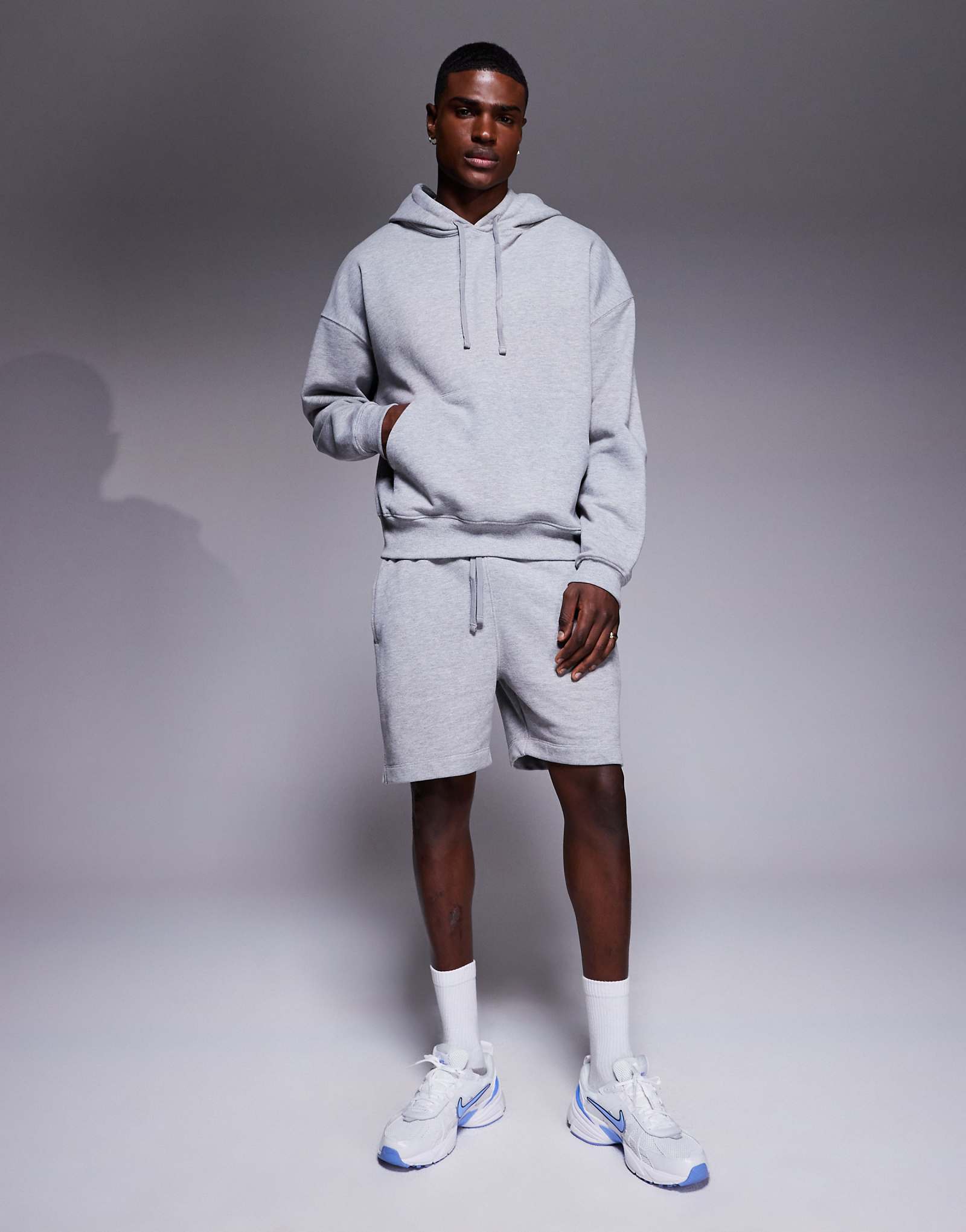 Тренировочная толстовка ASOS 4505 из тяжелого хлопка с быстросохнущей отделкой серого вереска 8190₽