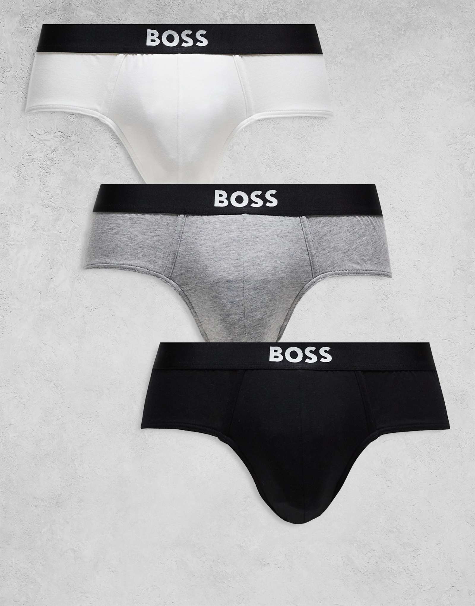 Хипстерские трусы BOSS Bodywear из 3-х комплектов с логотипом на передней панели черного белого и серого цветов 9290₽