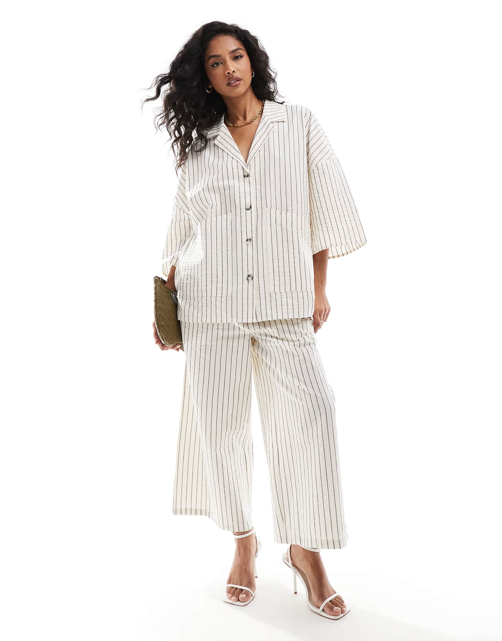 Укороченные широкие брюки Vero Moda Aware в белоснежную полоску - часть комплекта