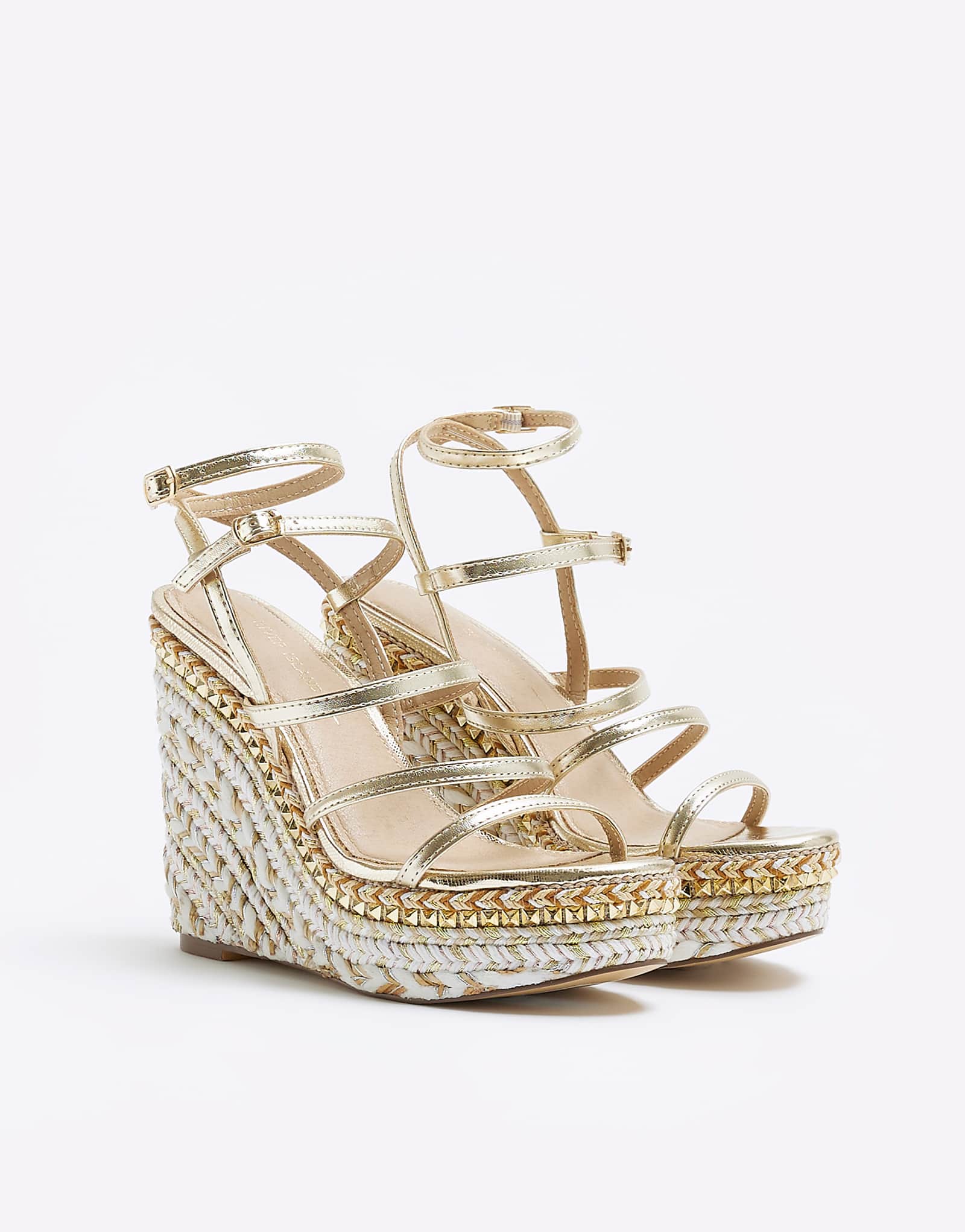 Золотые босоножки на танкетке с ремешками от River Island 20890₽