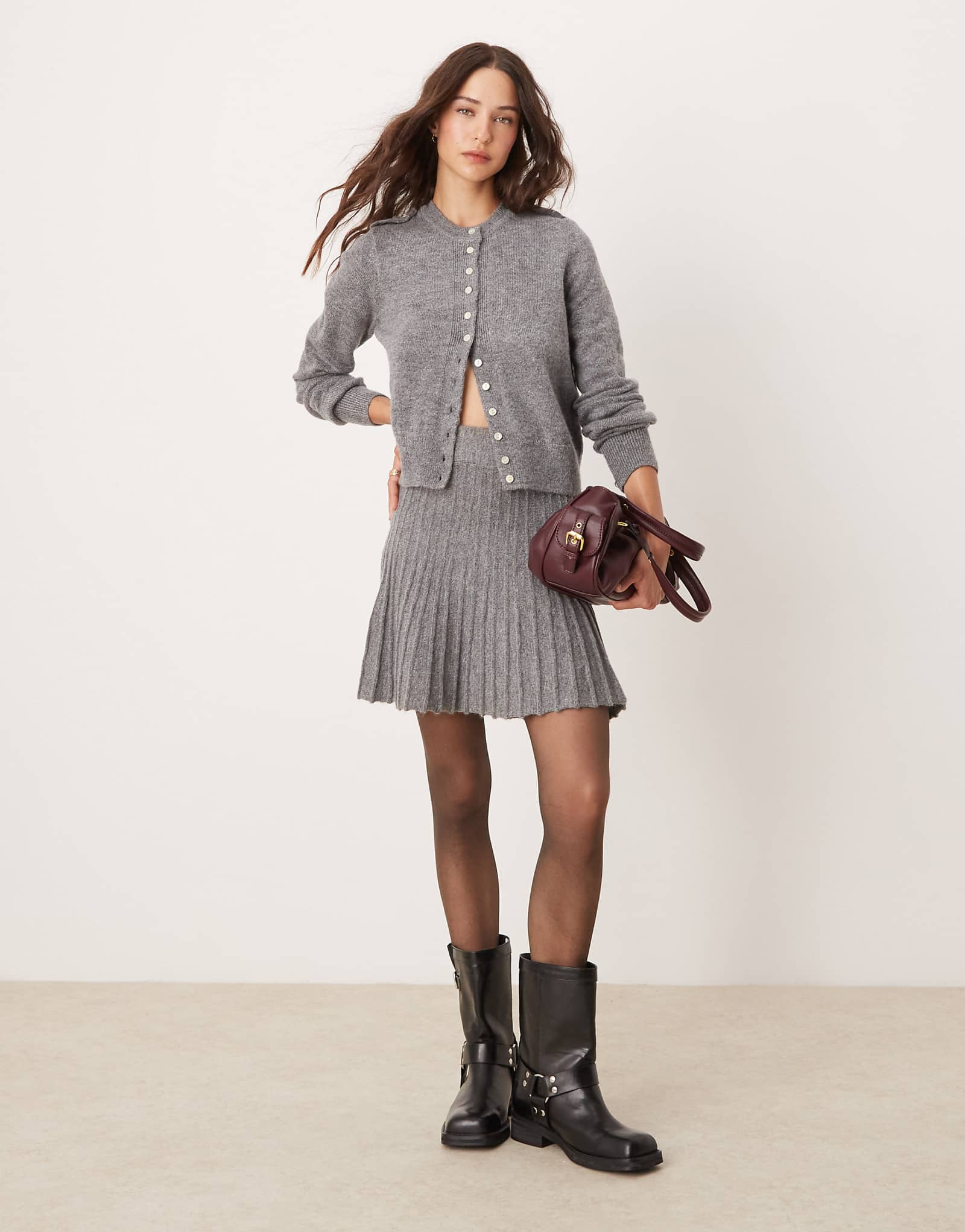 Вязаная мини-юбка River Island цвета серого вереска - часть комплекта 3890₽