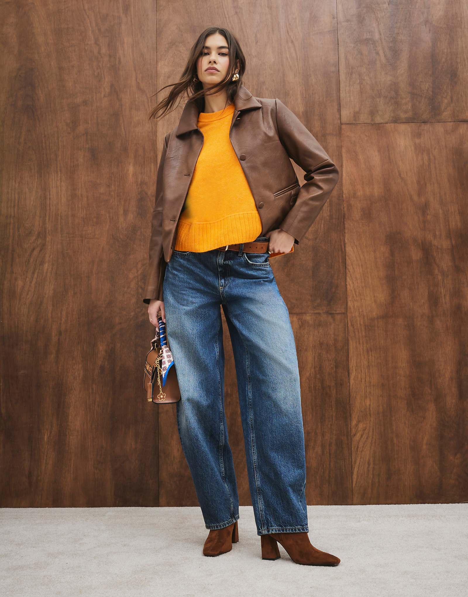 Свитер в рубчик River Island оранжевого цвета 5090₽