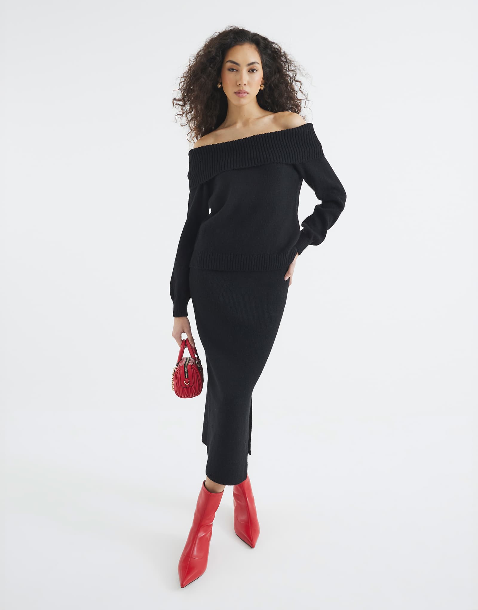 Черный свитер от River Island bardot 2690₽