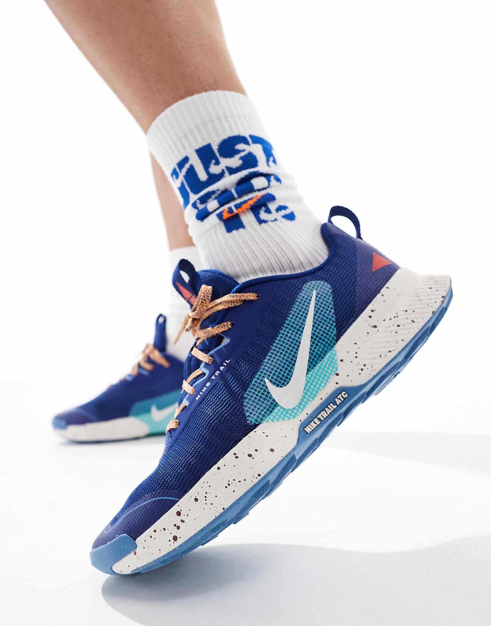 Кроссовки Nike Running Juniper Trail 3 темно-синего цвета 14690₽