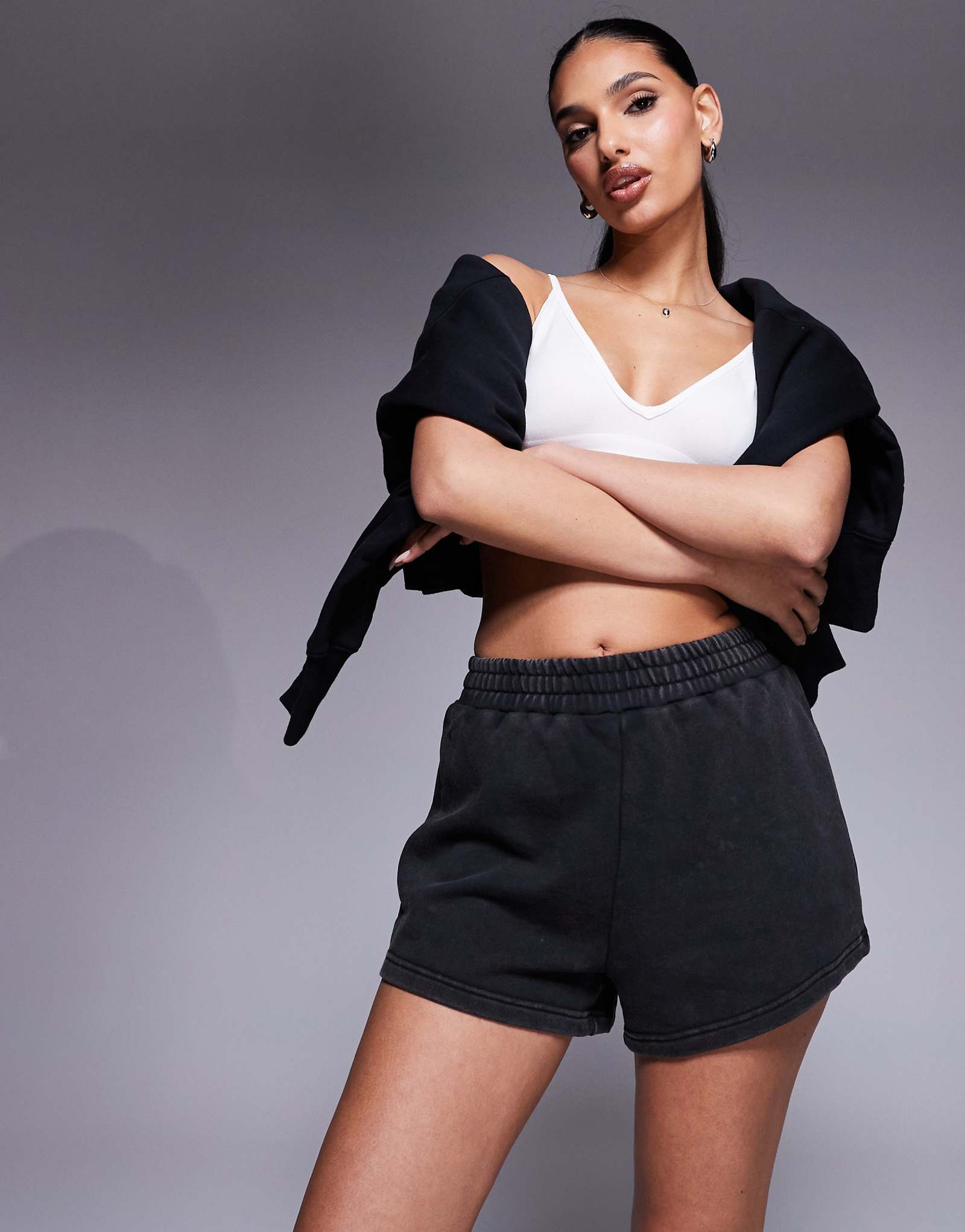 4505 Icon быстросохнущие шорты для бега из трикотажной ткани Icon черного цвета 4590₽