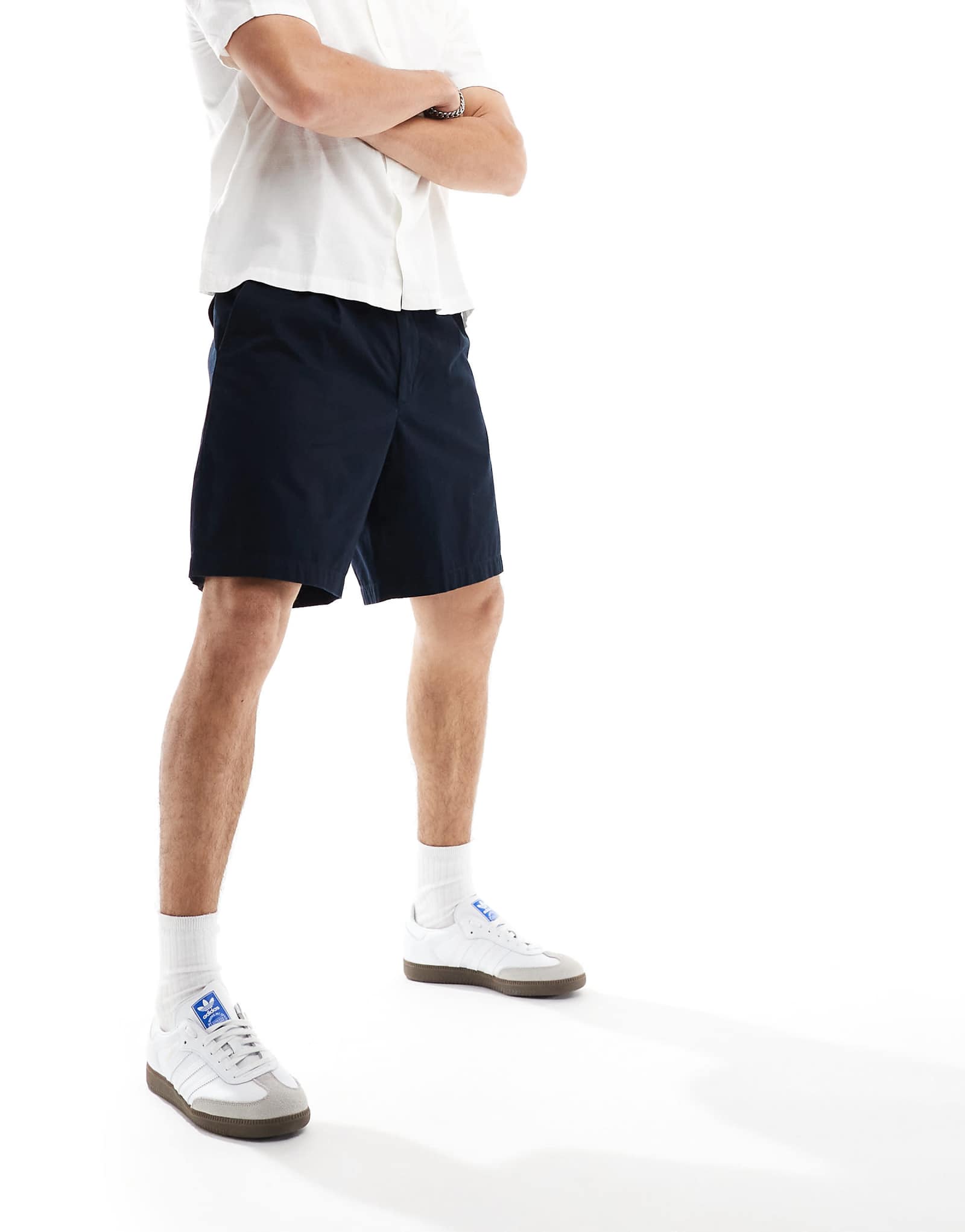 Широкие тканые шорты Fred Perry темно-синего цвета 24990₽