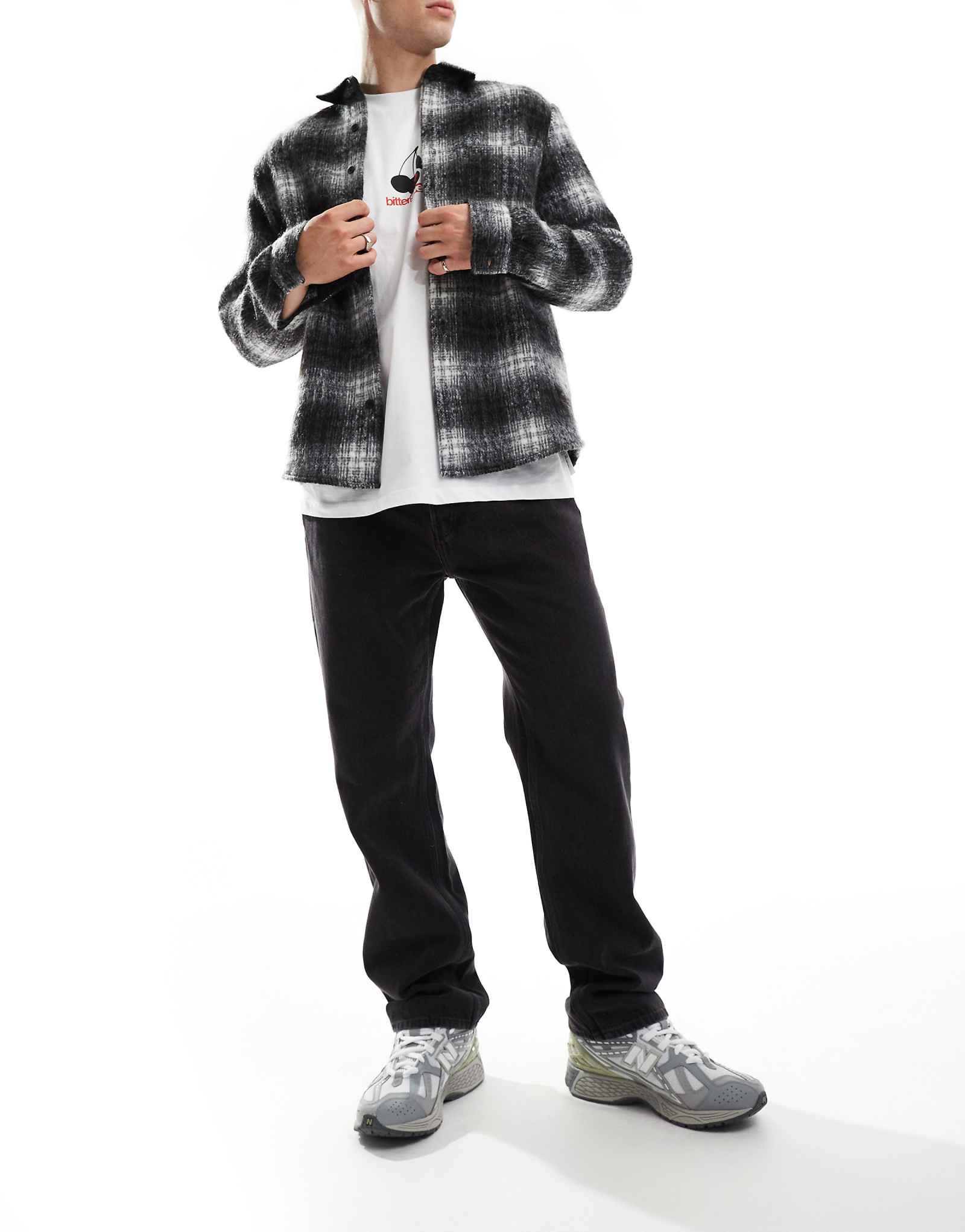 Застиранные черные прямые джинсы AllSaints Reid 23190₽