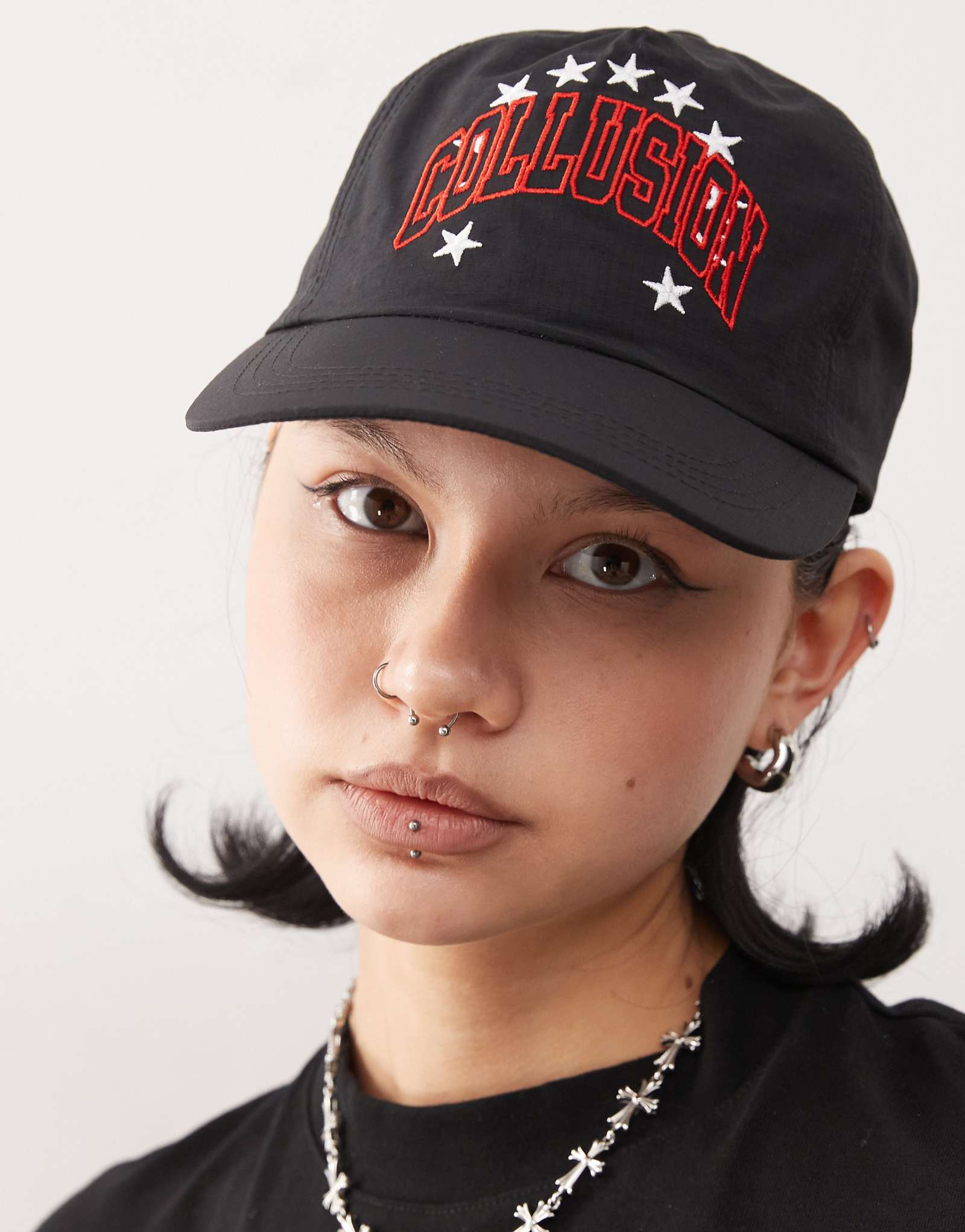 Кепка COLLUSION с принтом в виде звезд и вышивкой черного цвета 2090₽