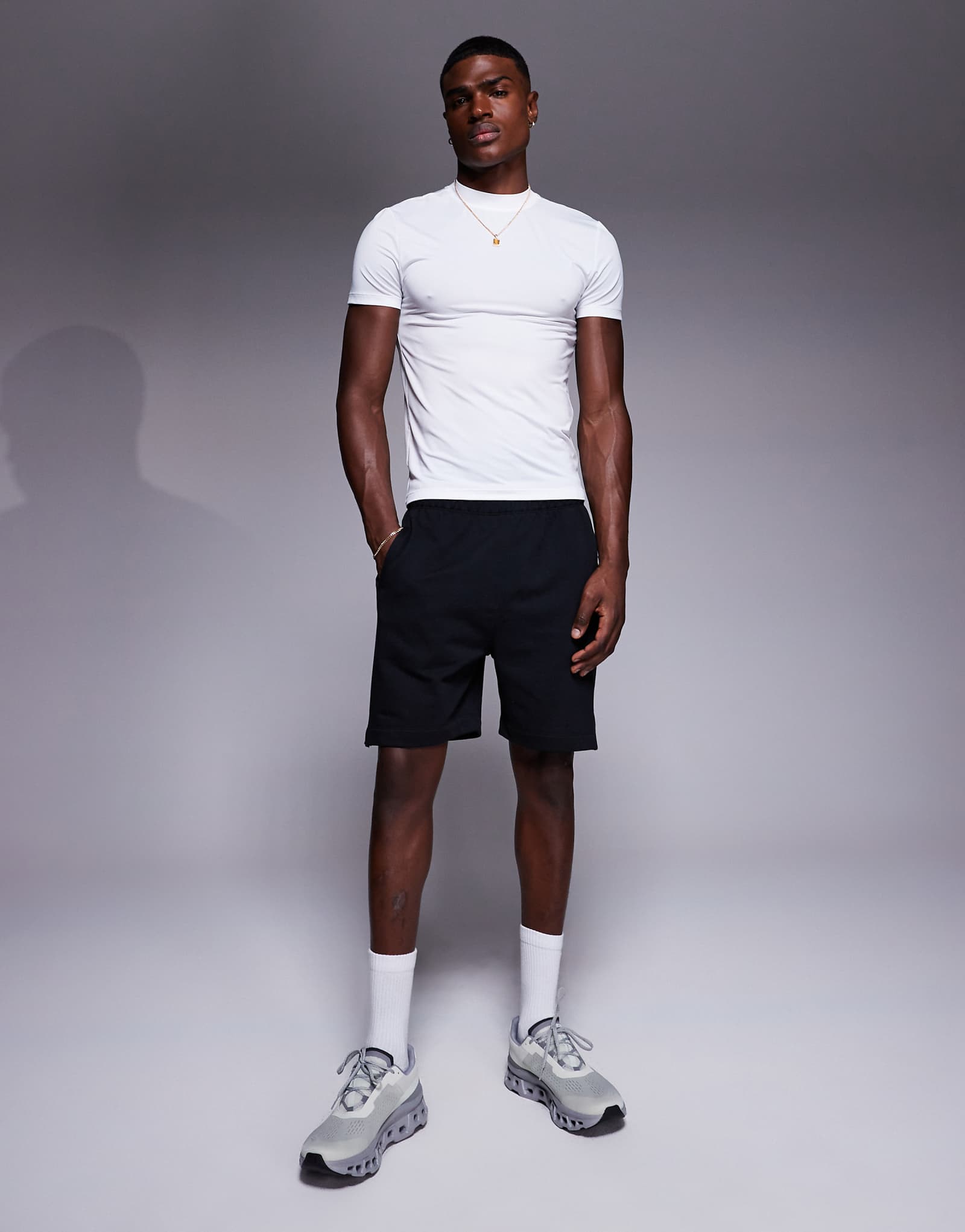 4505 быстросохнущая тренировочная футболка Icon muscle fit белого цвета 3790₽