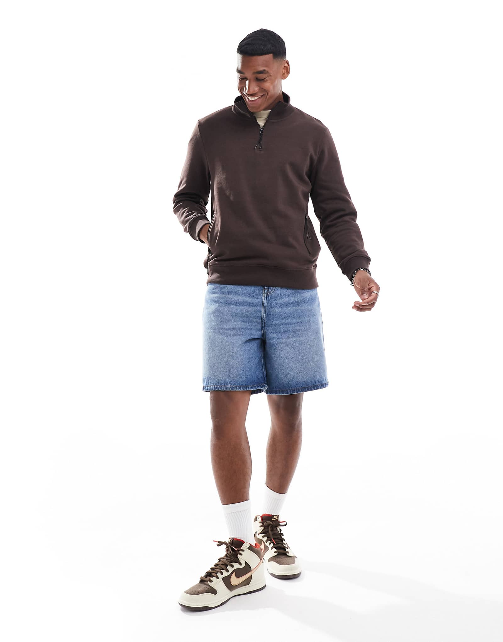 Поношенная толстовка на молнии 14 шоколадно-коричневого цвета 5890₽