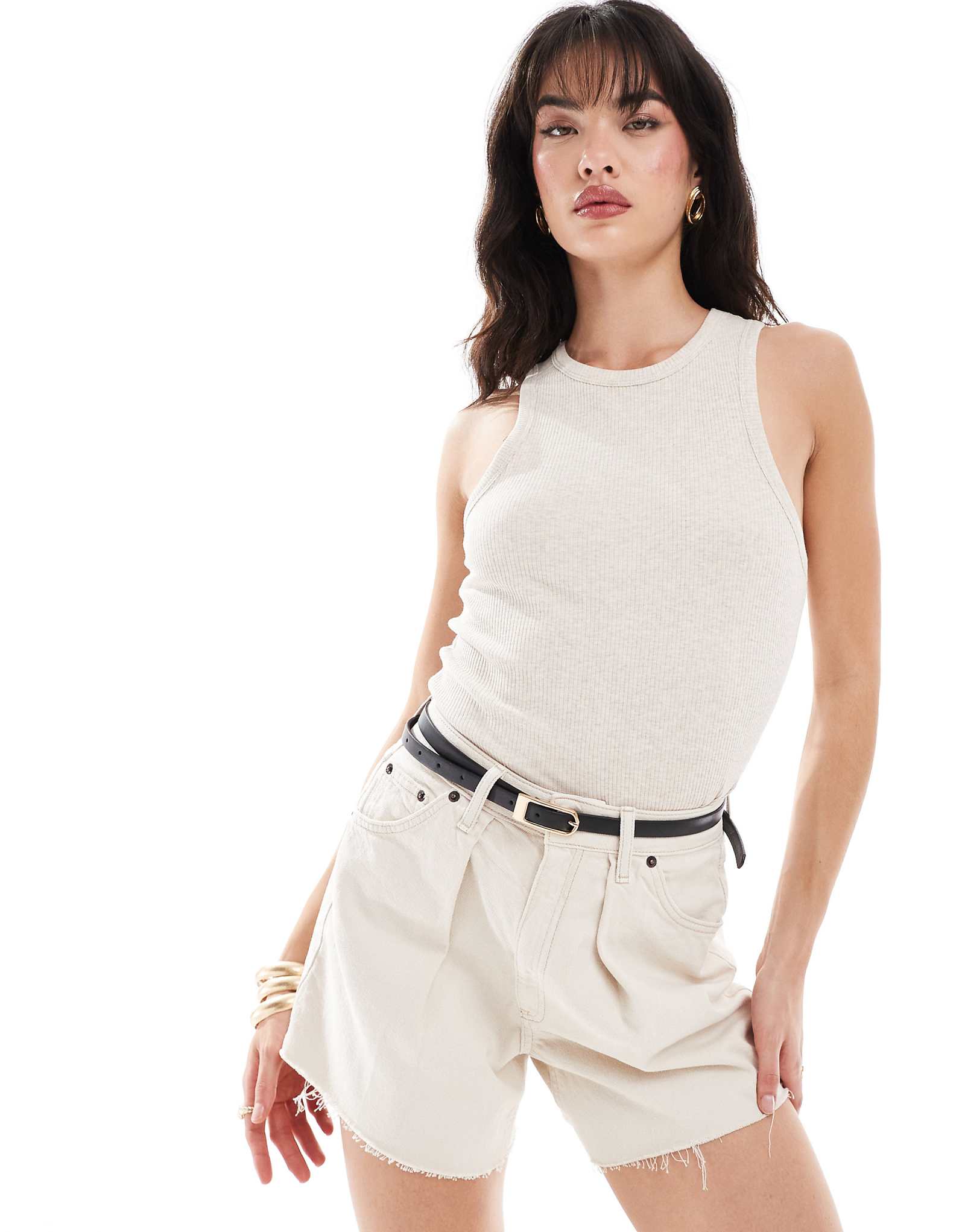 Отборная женская майка в рубчик кремового цвета