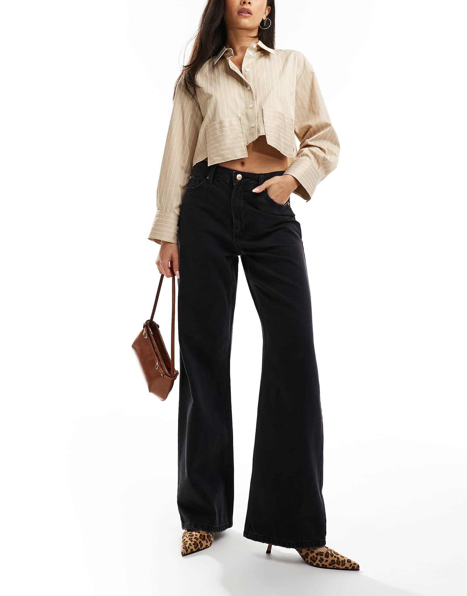 Джинсы с прямыми штанинами River Island черного цвета 12690₽