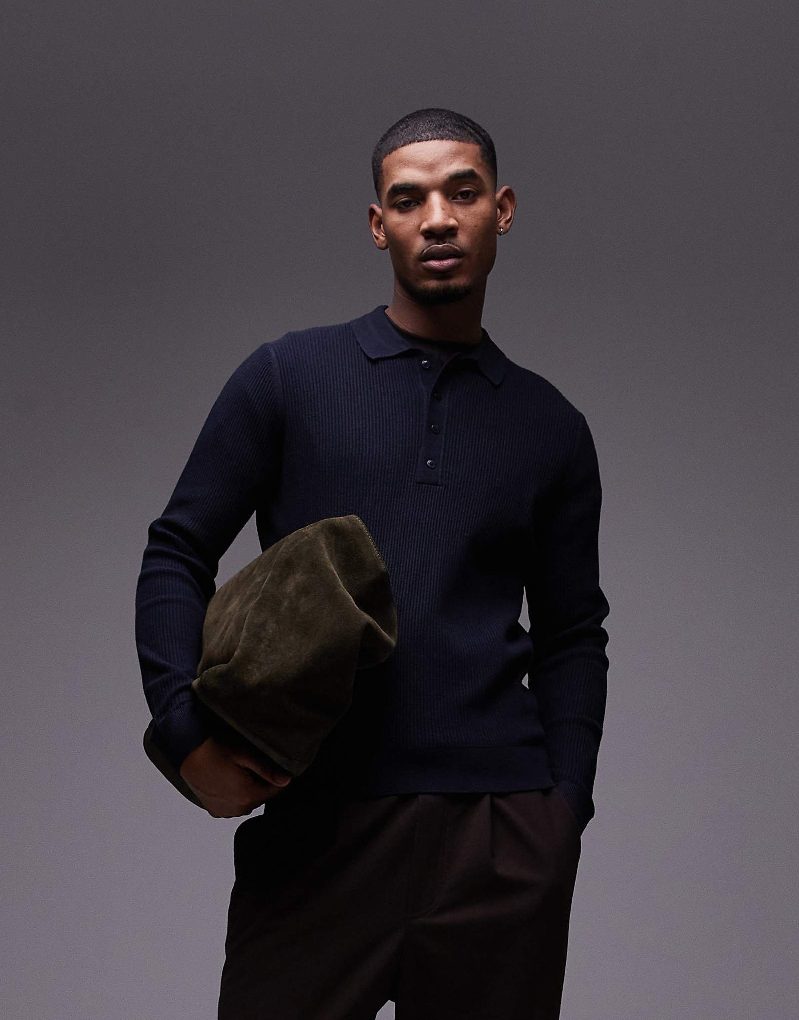 Толстовка-поло Mango темно-синего цвета 10290₽