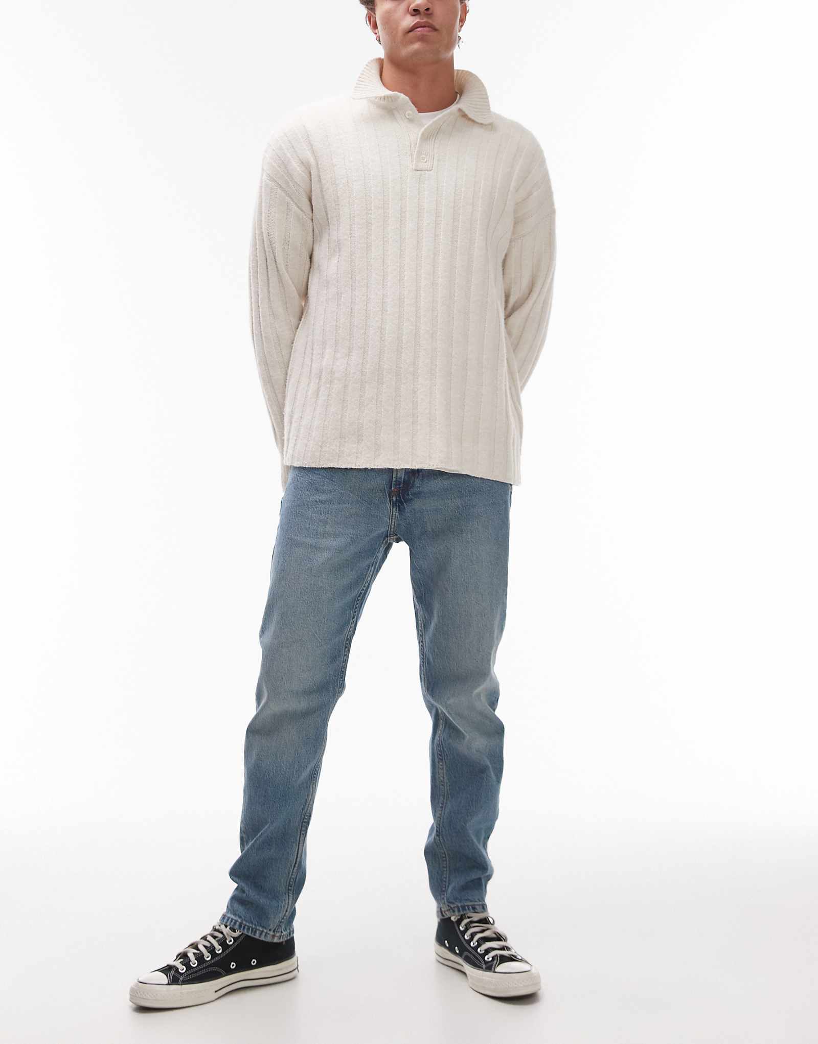 Джинсы Mango свободного кроя зауженного кроя темно-синего цвета 6090₽