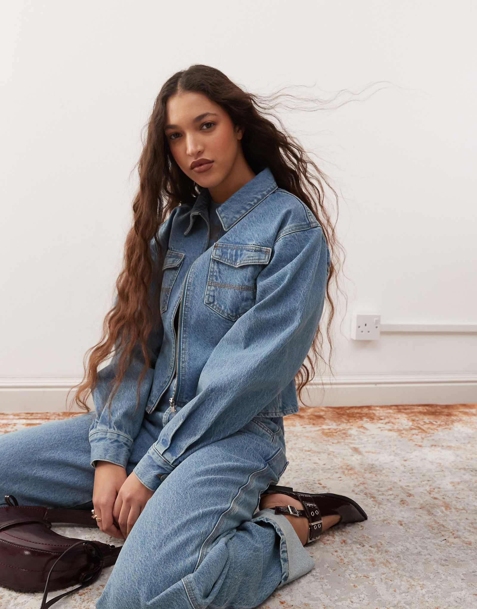 Приталенный жакет COLLUSION из средней стирки - часть комплекта 14290₽