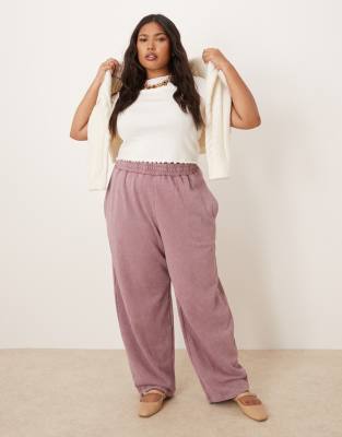 Спортивные брюки ASOS DESIGN Curve с округлыми штанинами фиолетового цвета