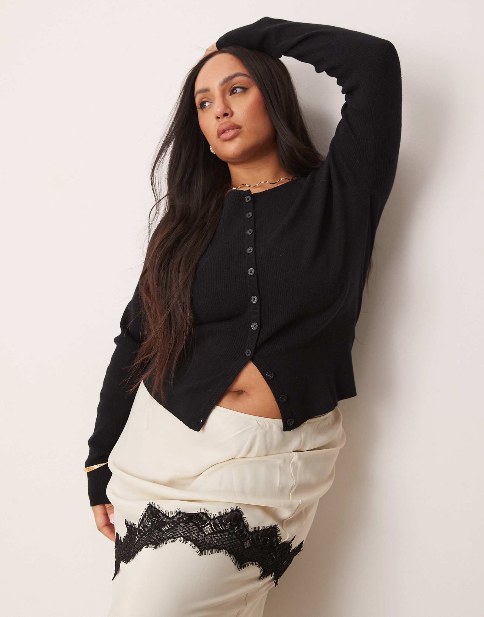 Черный кардиган со скульптурным вырезом и округлым вырезом горловины от ASOS DESIGN 5090₽