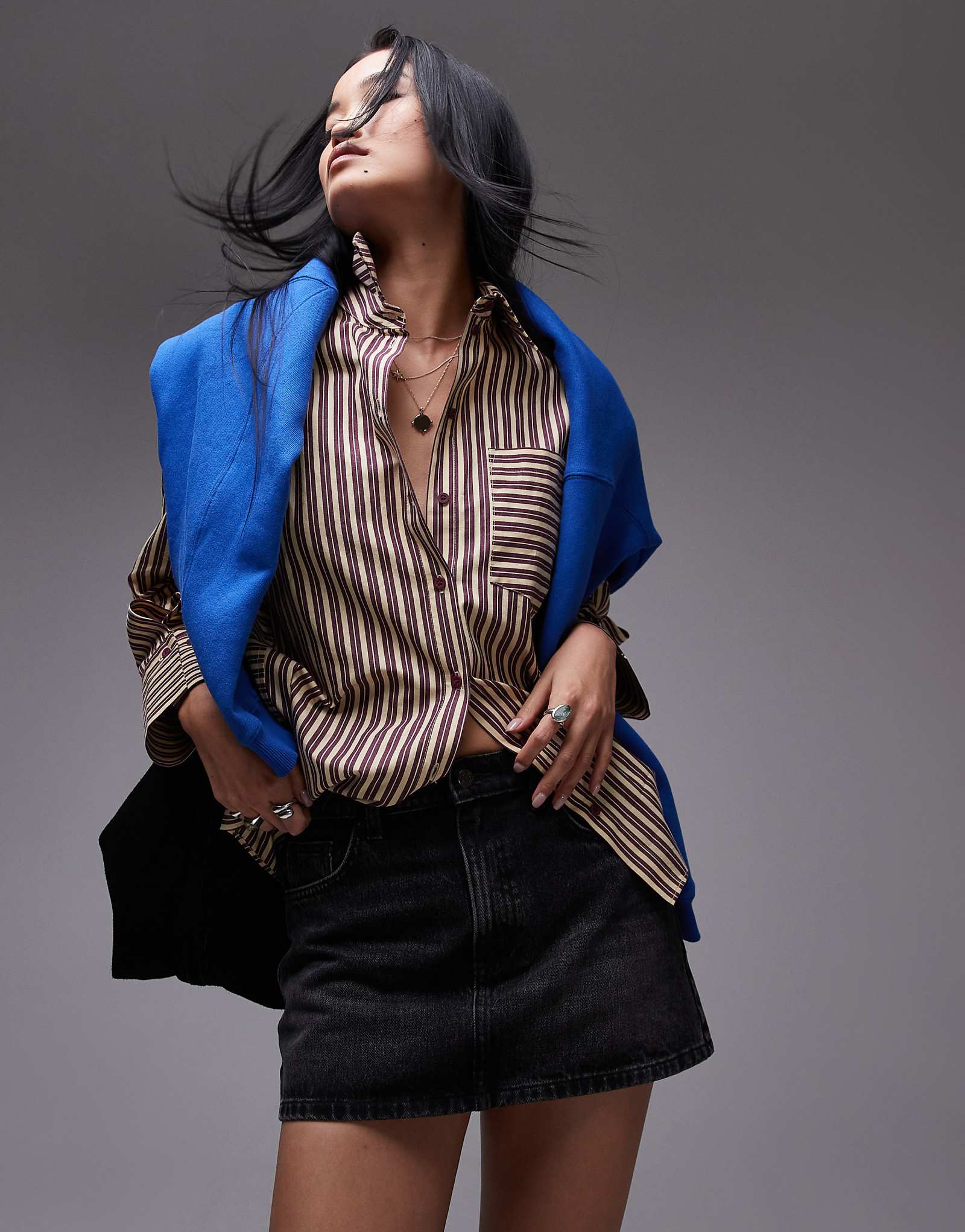 Мини-юбка из джинсового ламбрекена Topshop черного цвета выстиранная 9790₽