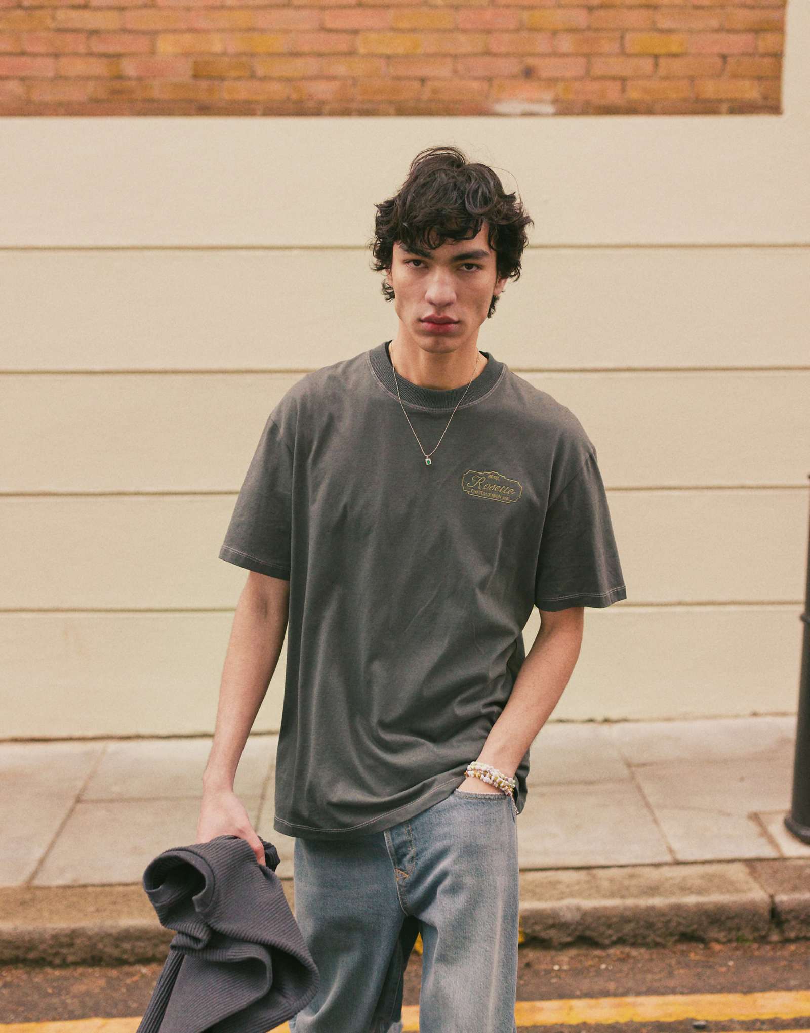 Футболка Topman оверсайз-кроя с принтом качели спереди и сзади и вышивкой углем 5090₽