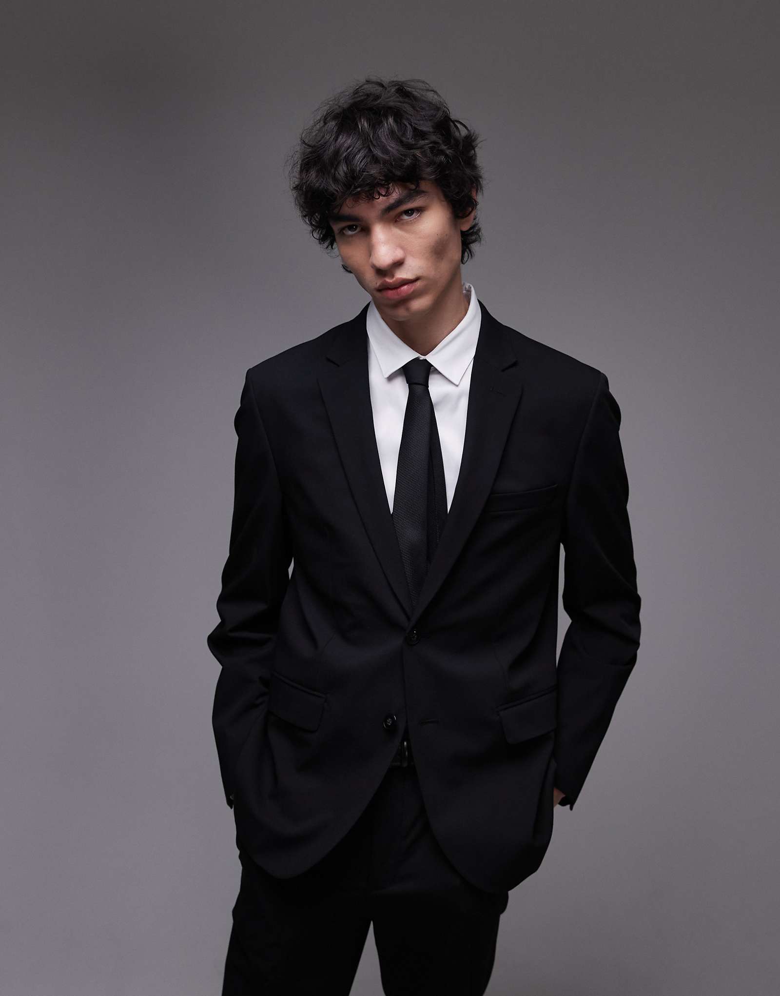 Блейзер Mango черного цвета - часть комплекта 25190₽