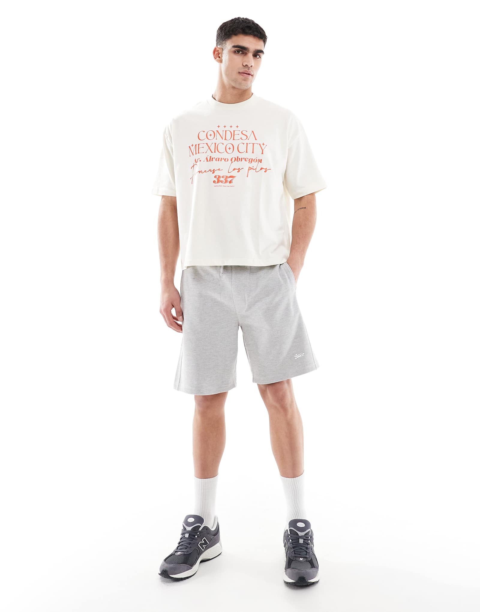 Трикотажные шорты Pull-Bear STWD светло-серого цвета 5290₽