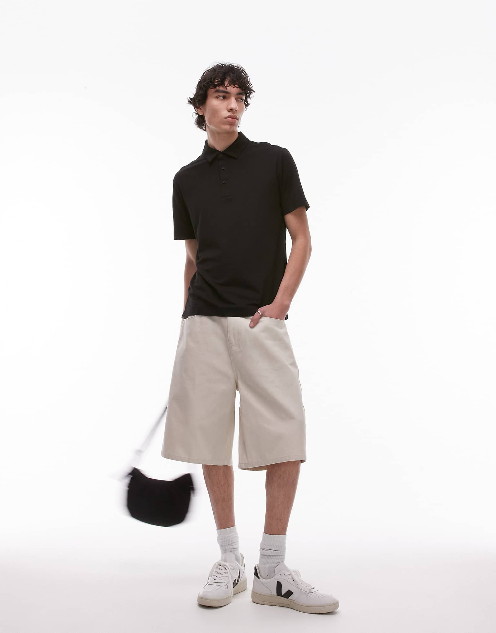 Дышащая рубашка поло Mango performance черного цвета 8090₽