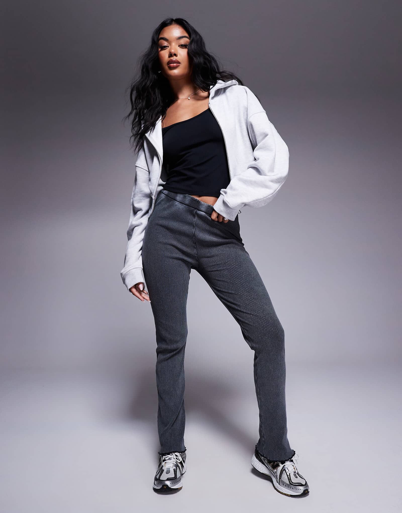 Высотные здания River island в рубчик темно серого цвета 2790₽