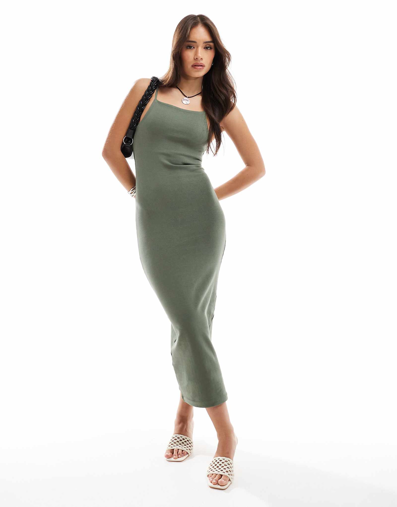 Миди-платье на бретельках Pull-Bear цвета шалфея 5390₽