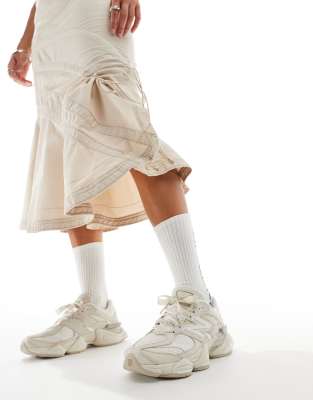Женские кроссовки New Balance 9060 sneakers with ribbon laces in beige - Exclusive to ASOS