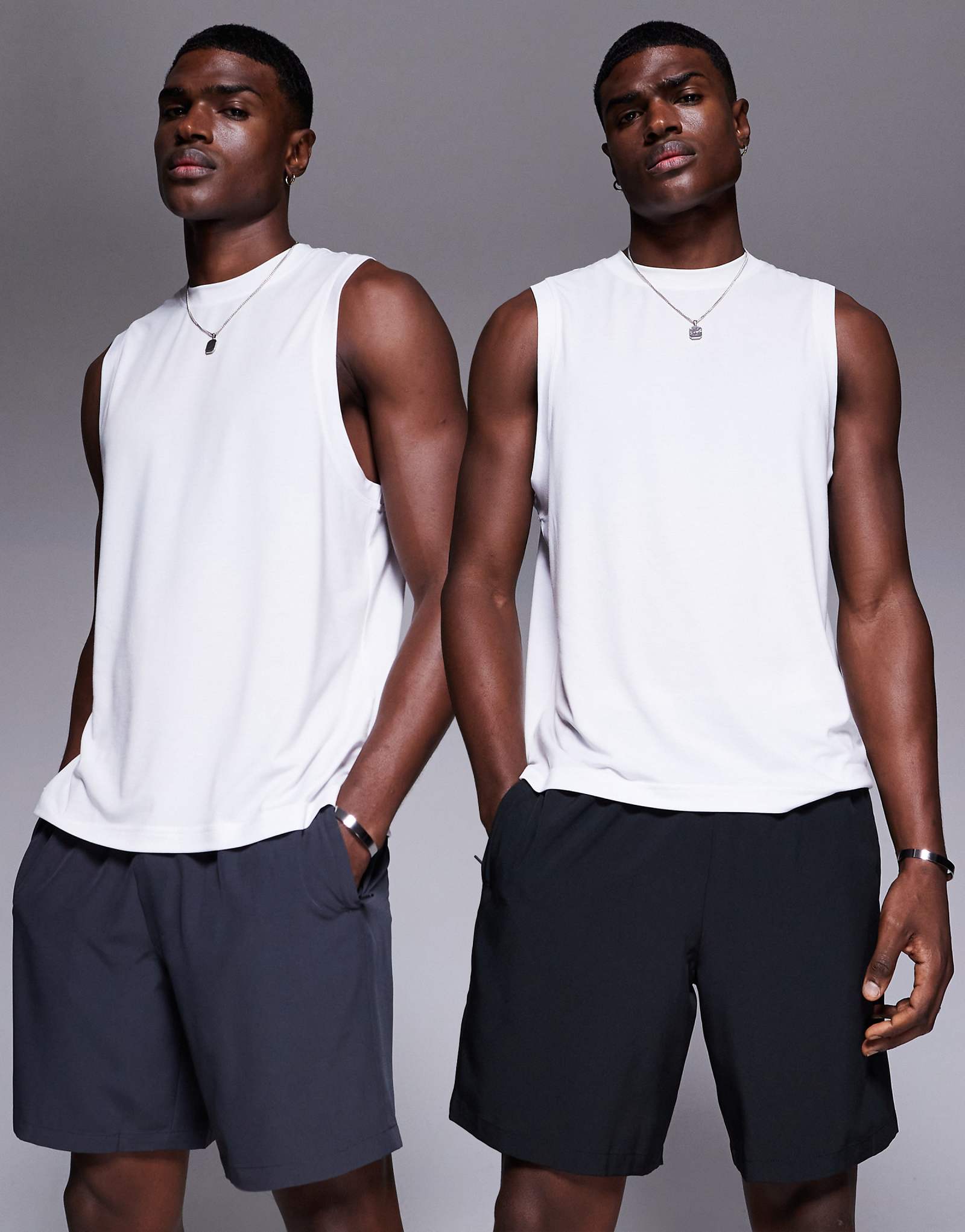 4505 Icon 7-дюймовые быстросохнущие тренировочные шорты Icon с карманом на молнии, 2 упаковки черного и угольного цвета