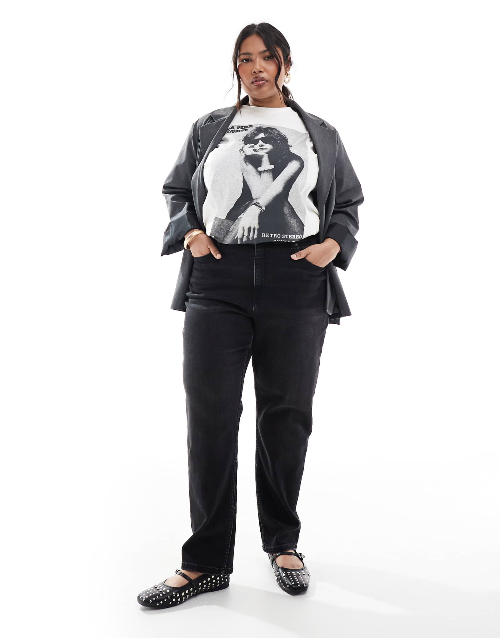 Джинсы ASOS DESIGN Curve slim fit comfort mom в стиранном черном цвете 6090₽