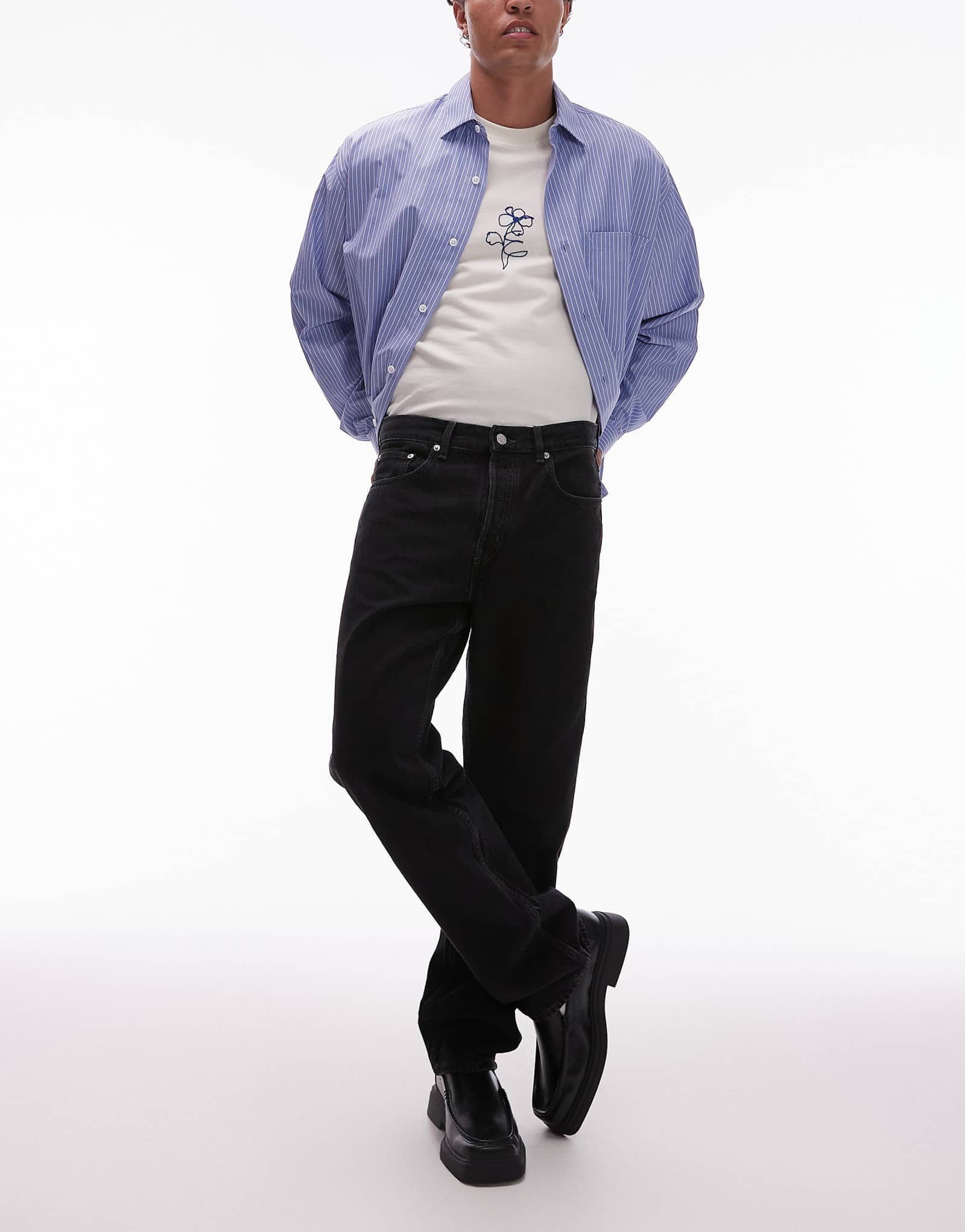 Свободные джинсы ARKET Ocean с прямыми штанинами черного цвета 9090₽