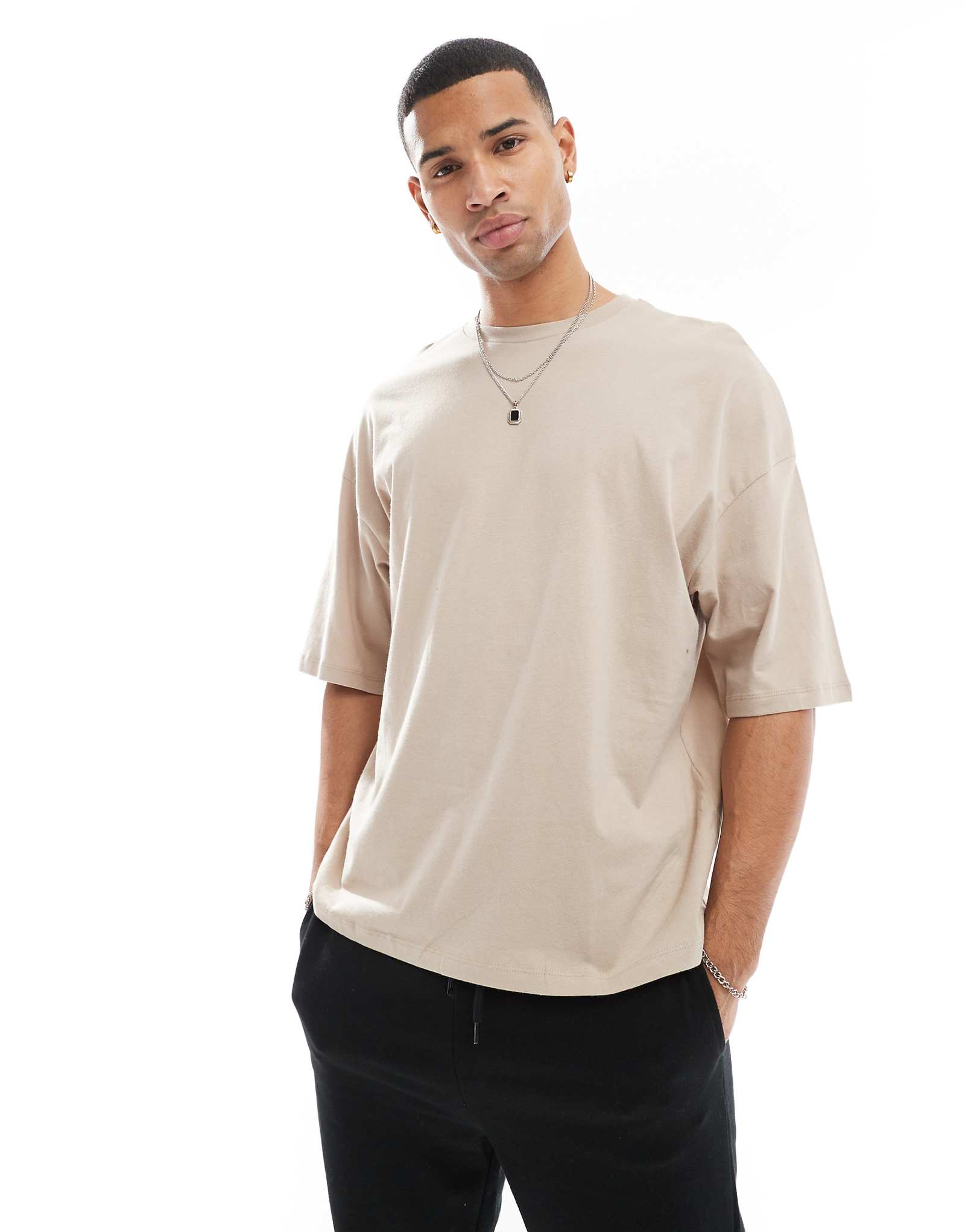 Футболка ADPT оверсайз бежевого цвета