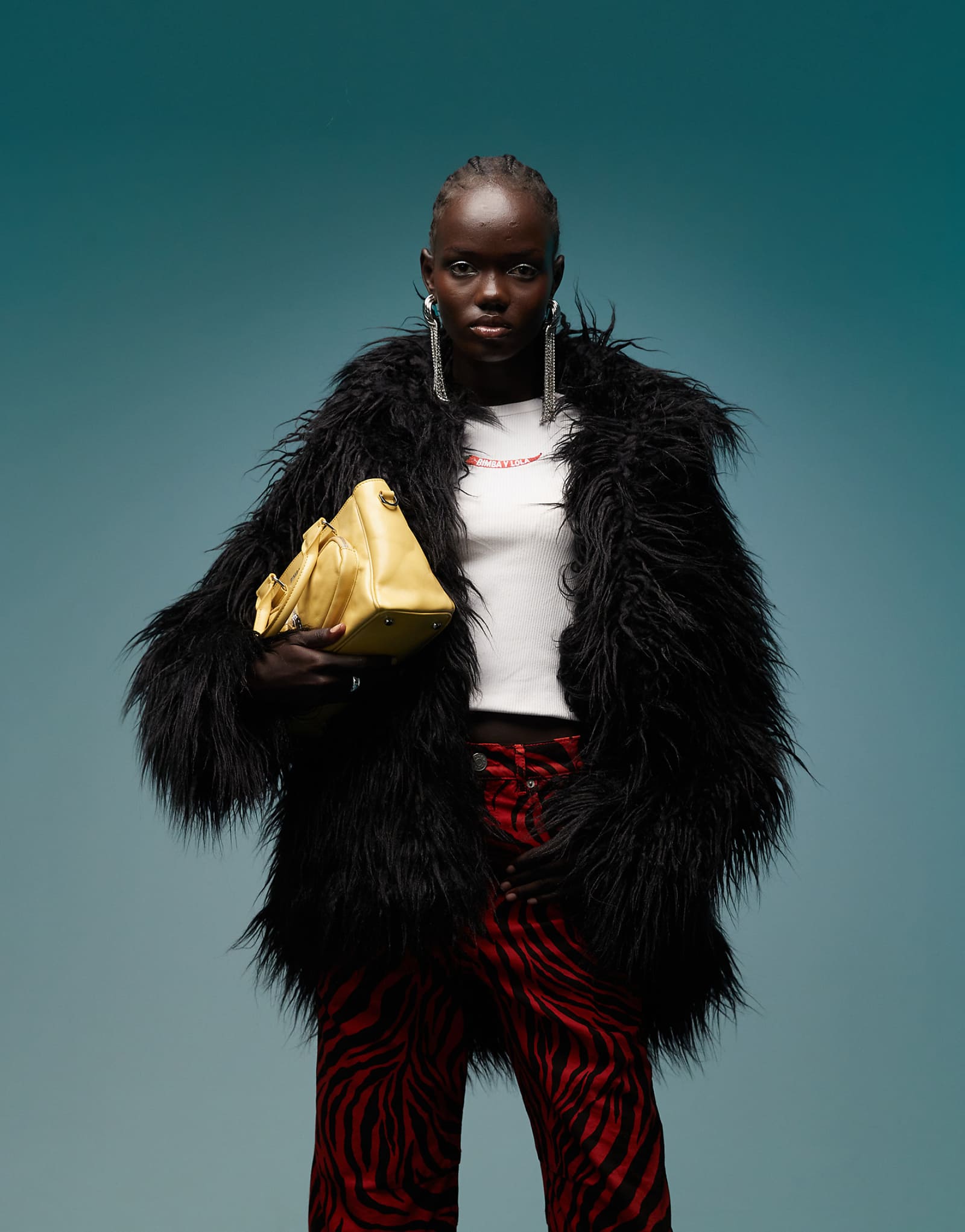 Мохнатая шуба из искусственного меха BIMBA Y LOLA черного цвета