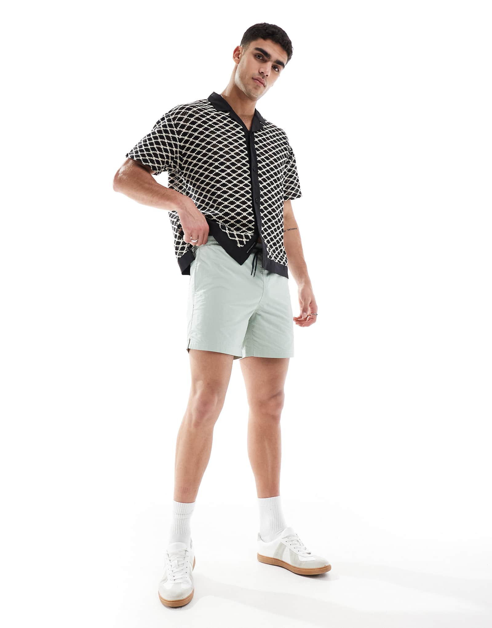 Плавательные шорты Farah colbert цвета шалфея 8190₽