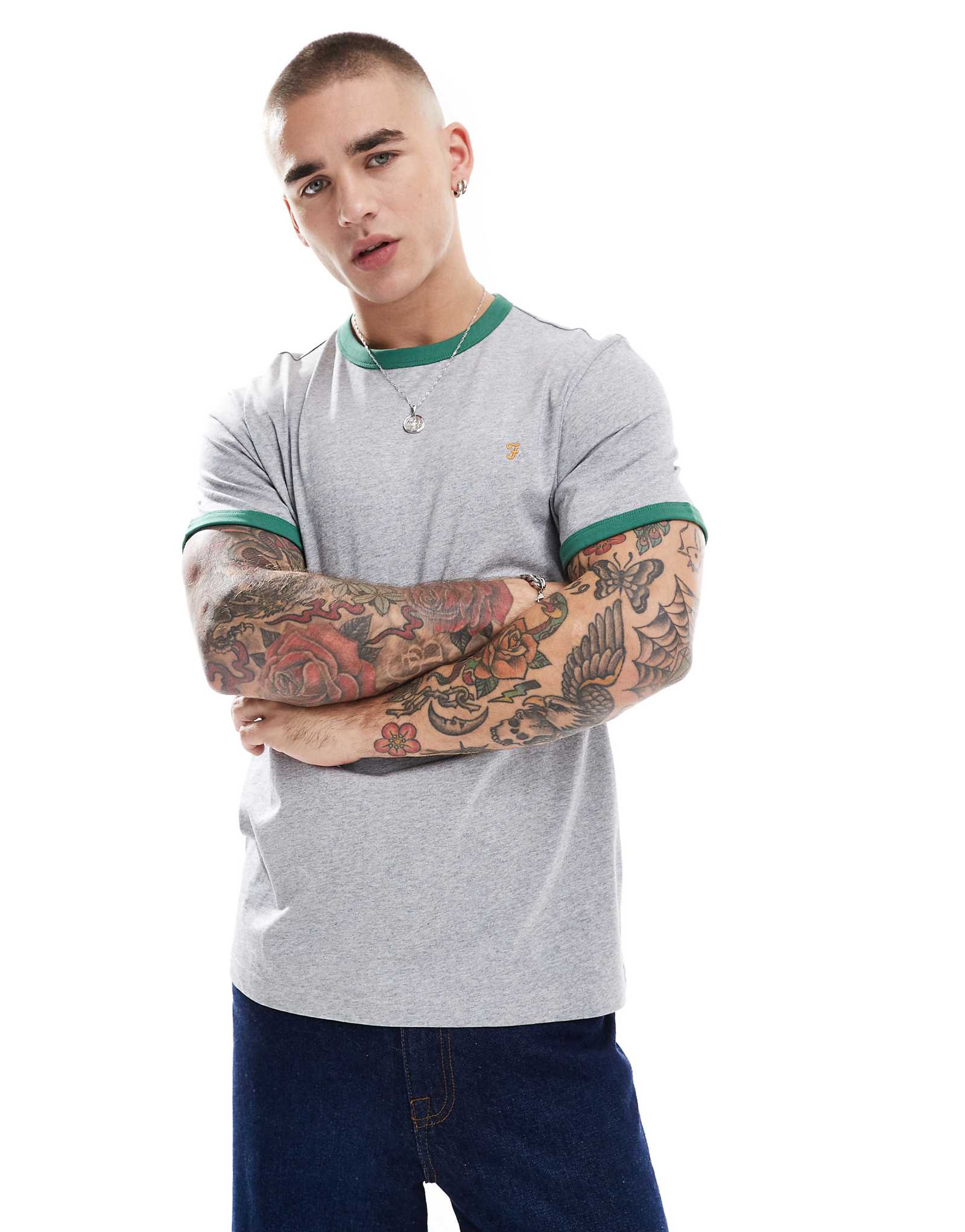 Серо-зеленая футболка с надписью Farah groves 7690₽