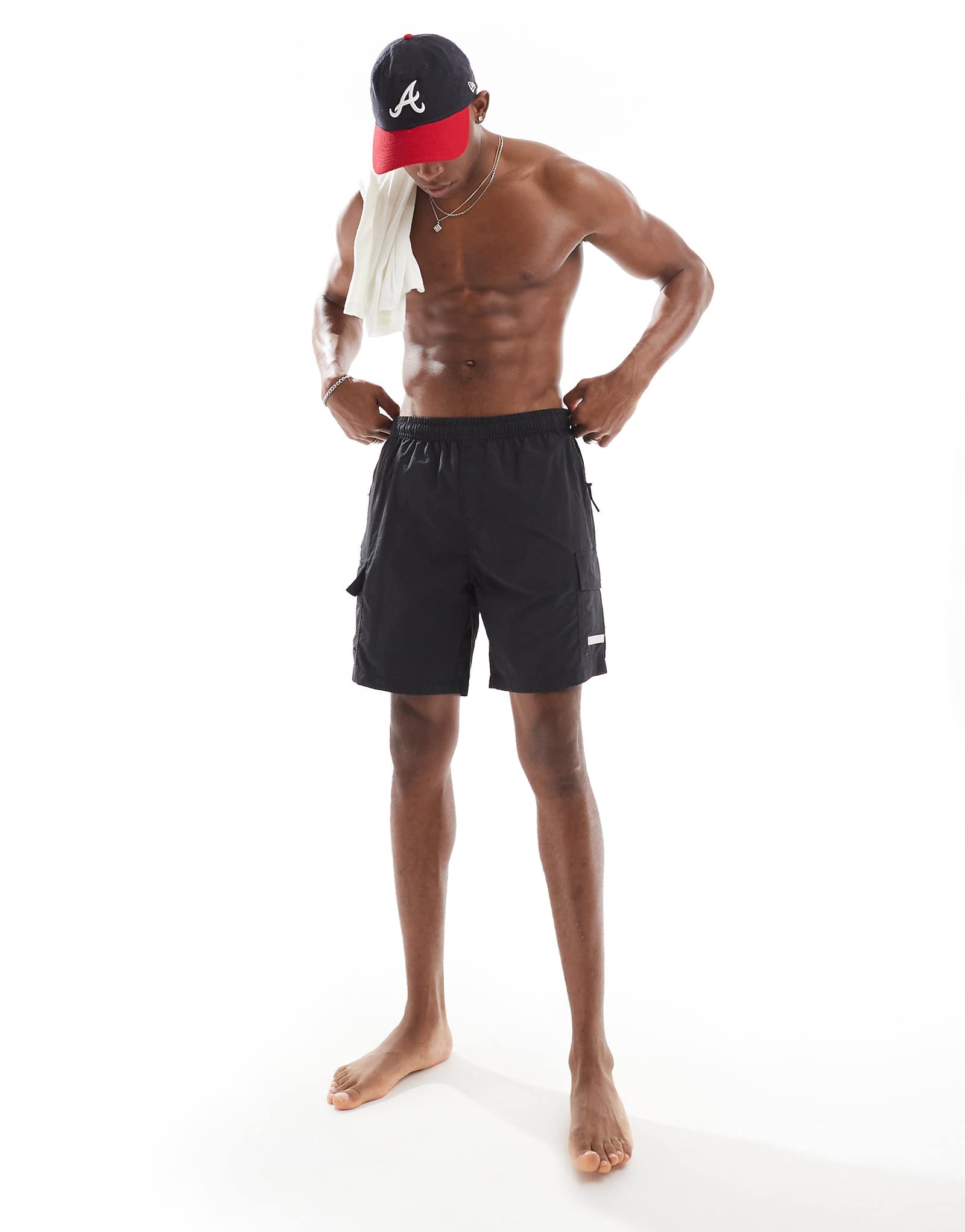 Плавательные шорты-карго River Island черного цвета 6390₽