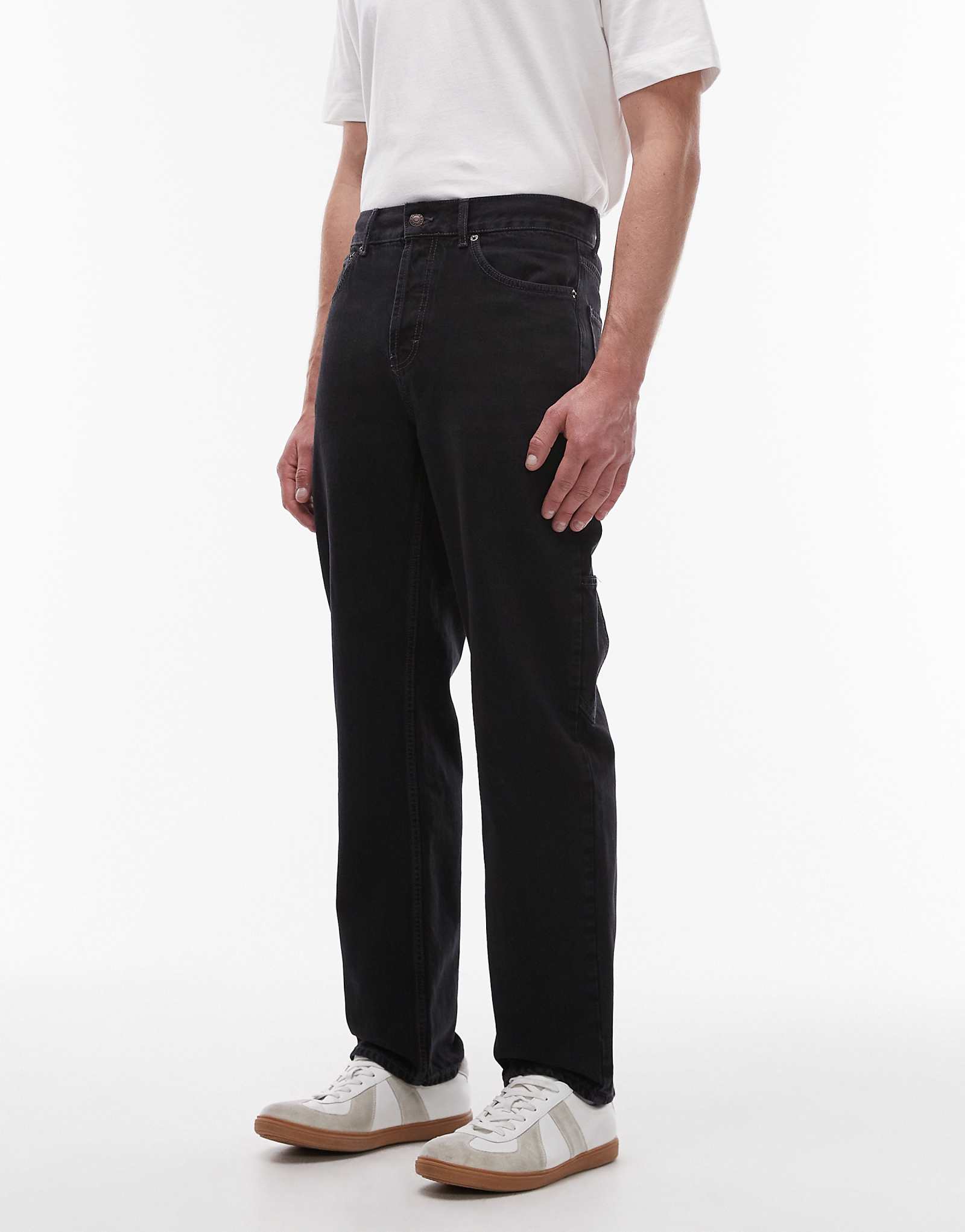 Джинсы Topman с жесткими прямыми штанинами carpenter черного цвета застиранные 3890₽