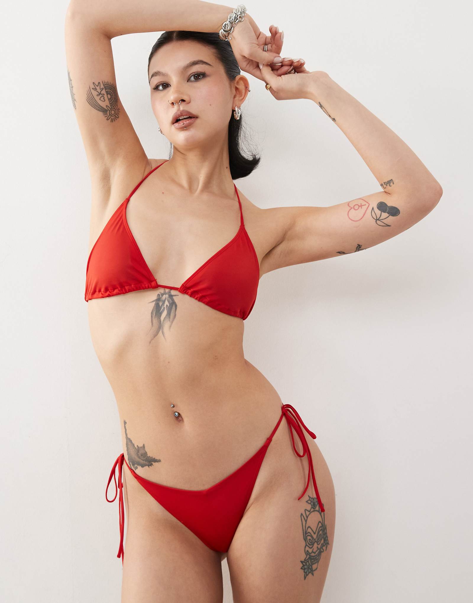 Низ бикини Monki mix and match с завязками по бокам темно-красного цвета 3390₽