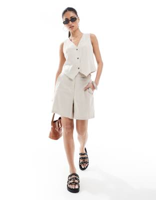 Шорты из льна Vero Moda, сшитые на заказ из камня - часть комплекта