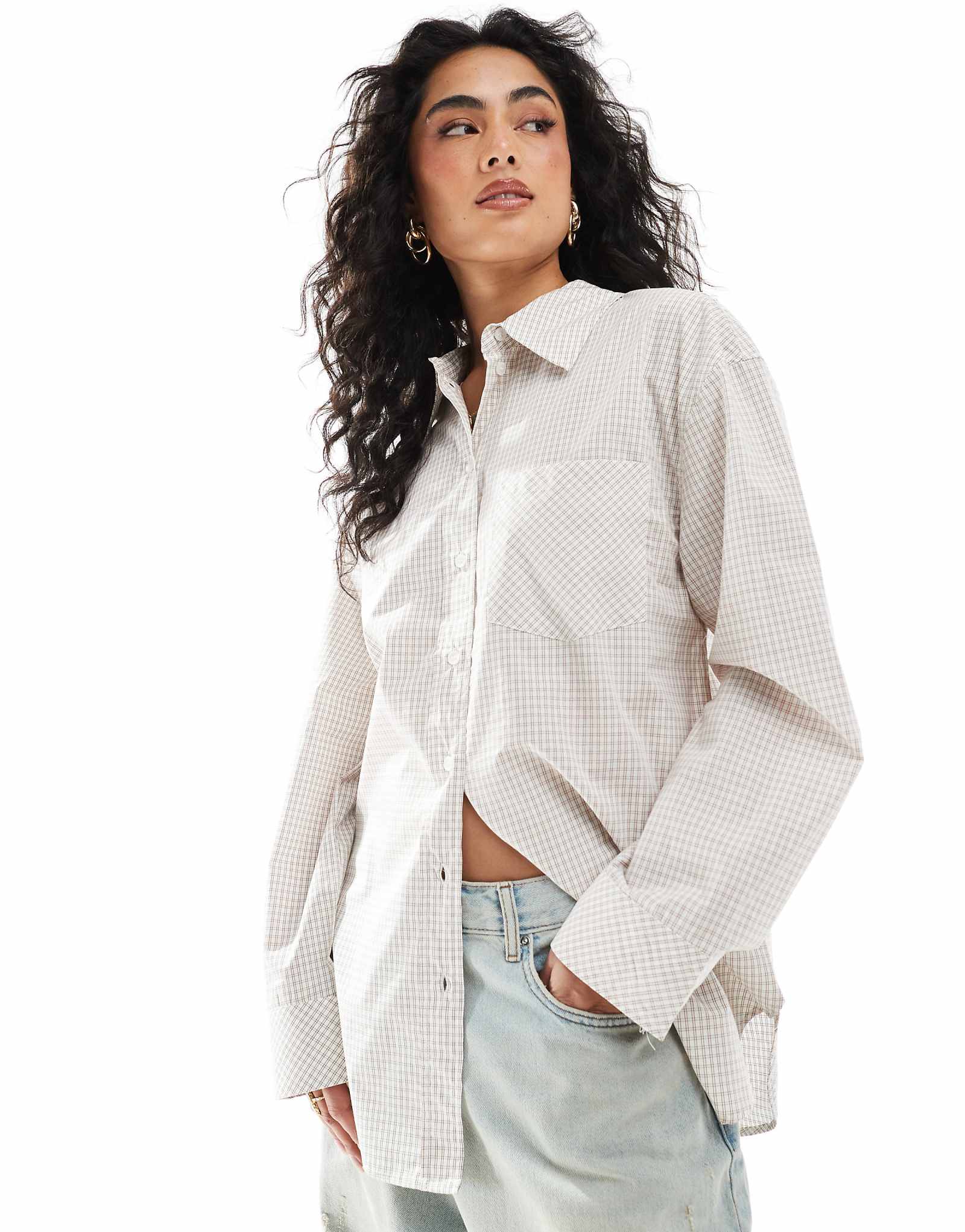 Хлопчатобумажная рубашка Monki oversize в розово-желтую клетку 8090₽