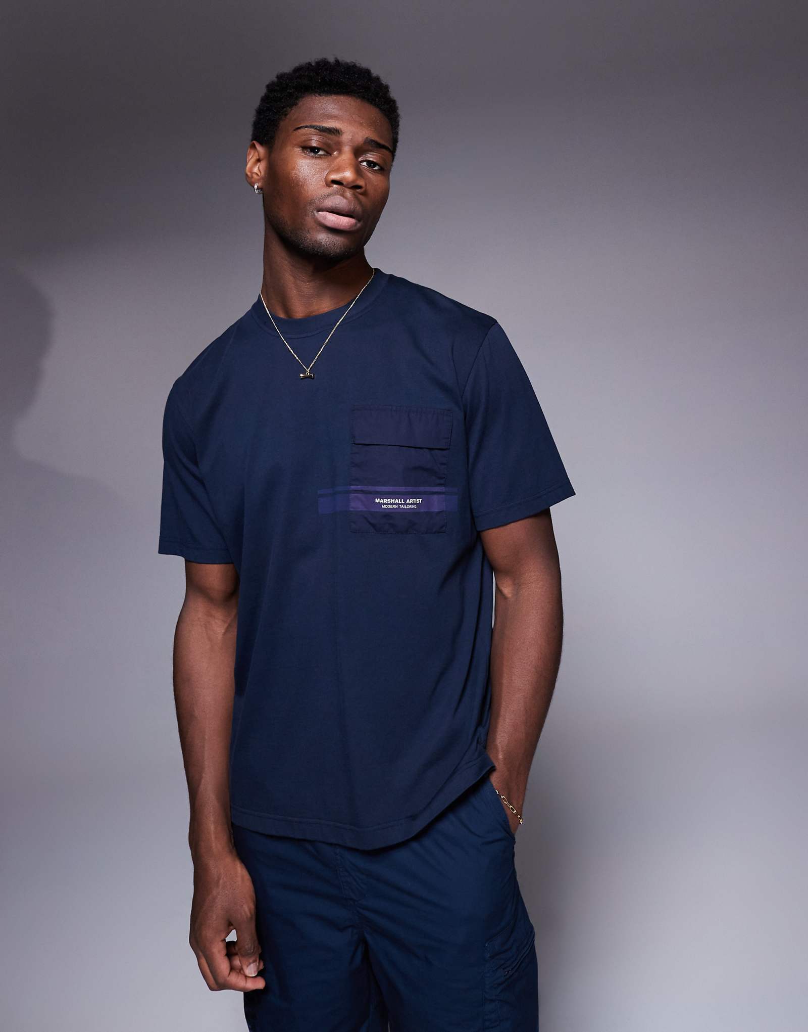 Футболка Marshall Artist с логотипом seafield темно-синего цвета 5590₽