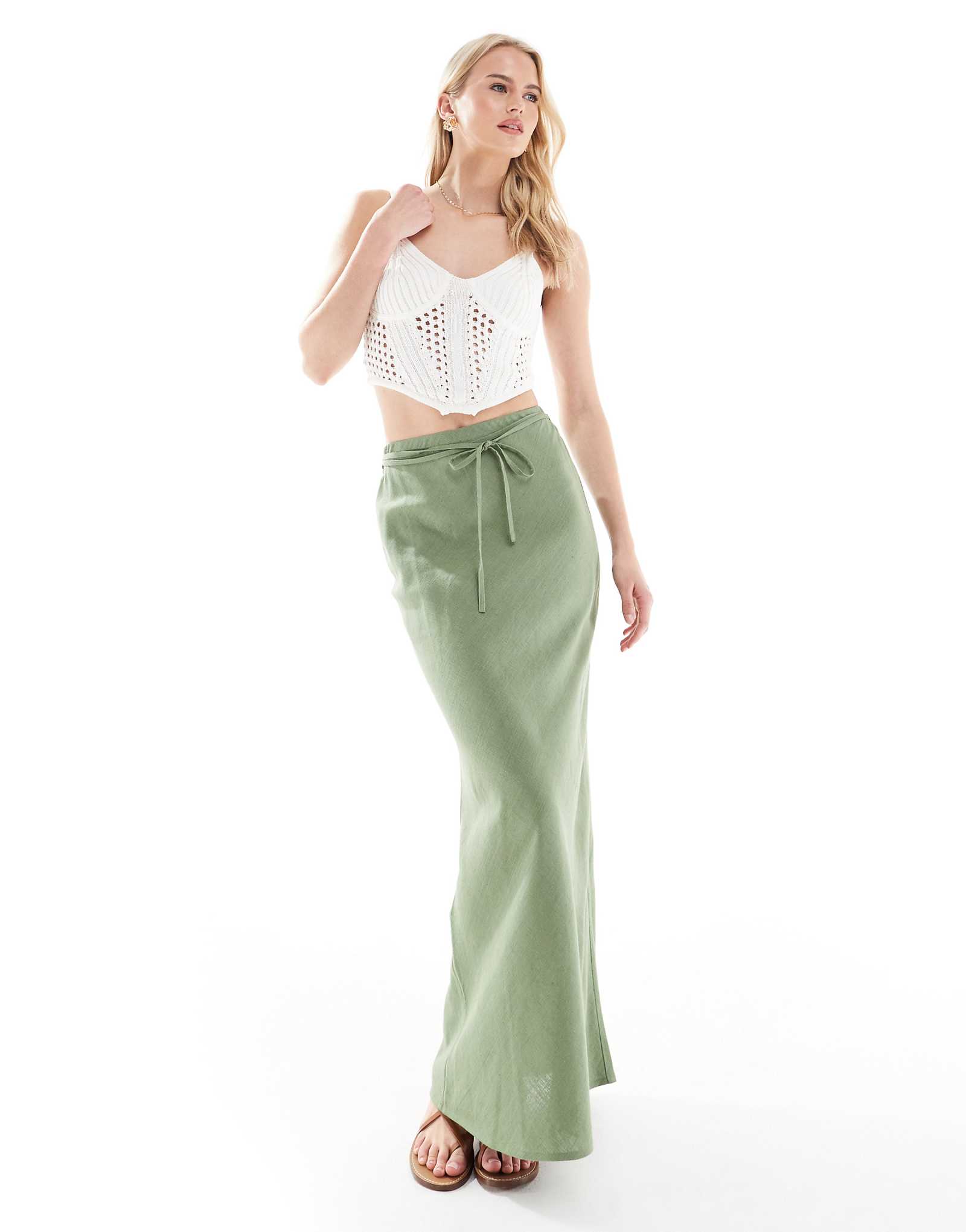 Высокая макси-юбка из льняной смеси с косым вырезом ASOS DESIGN цвета шалфея 6190₽