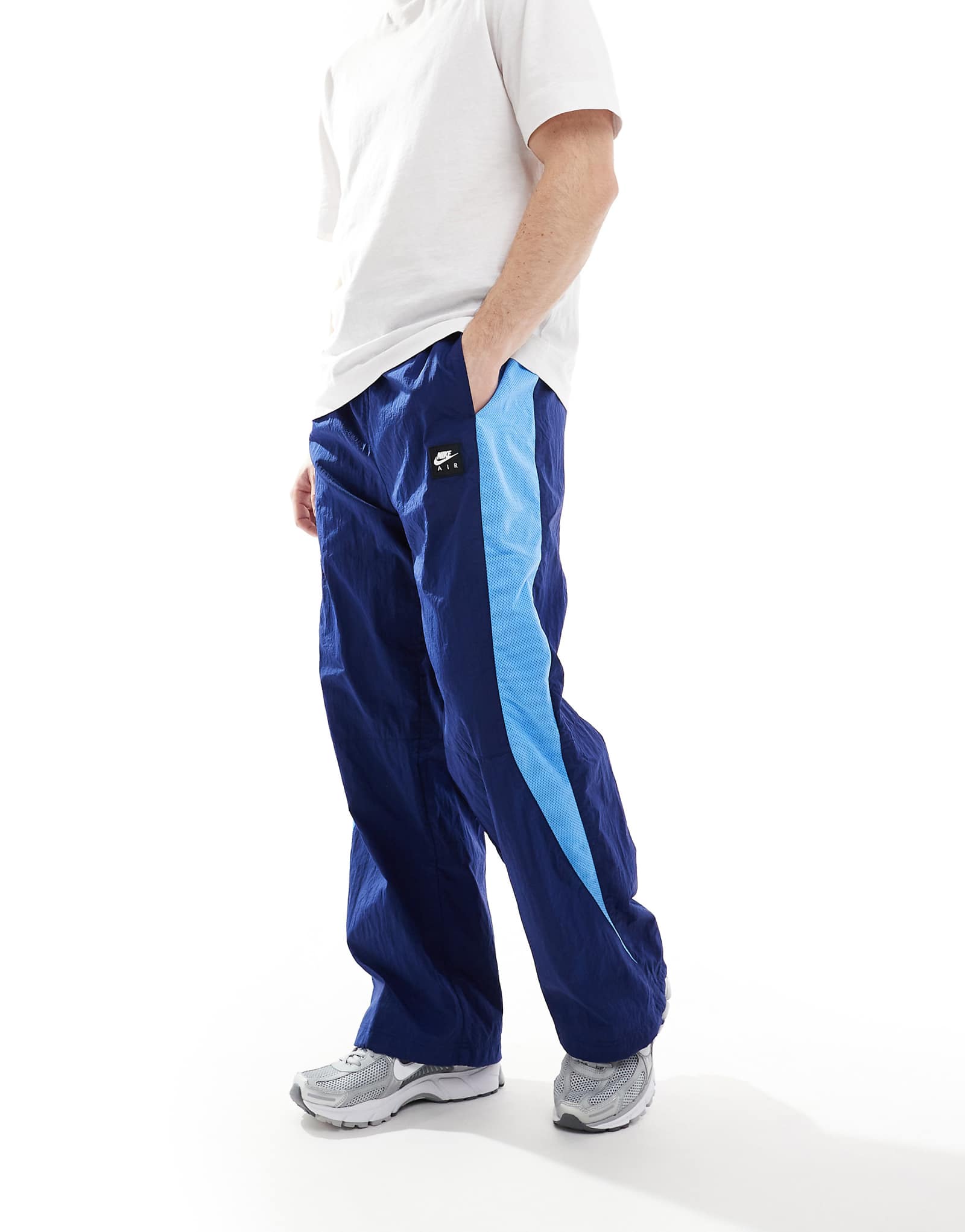 Брюки Nike Air с ткаными вставками темно-синего цвета 9690₽