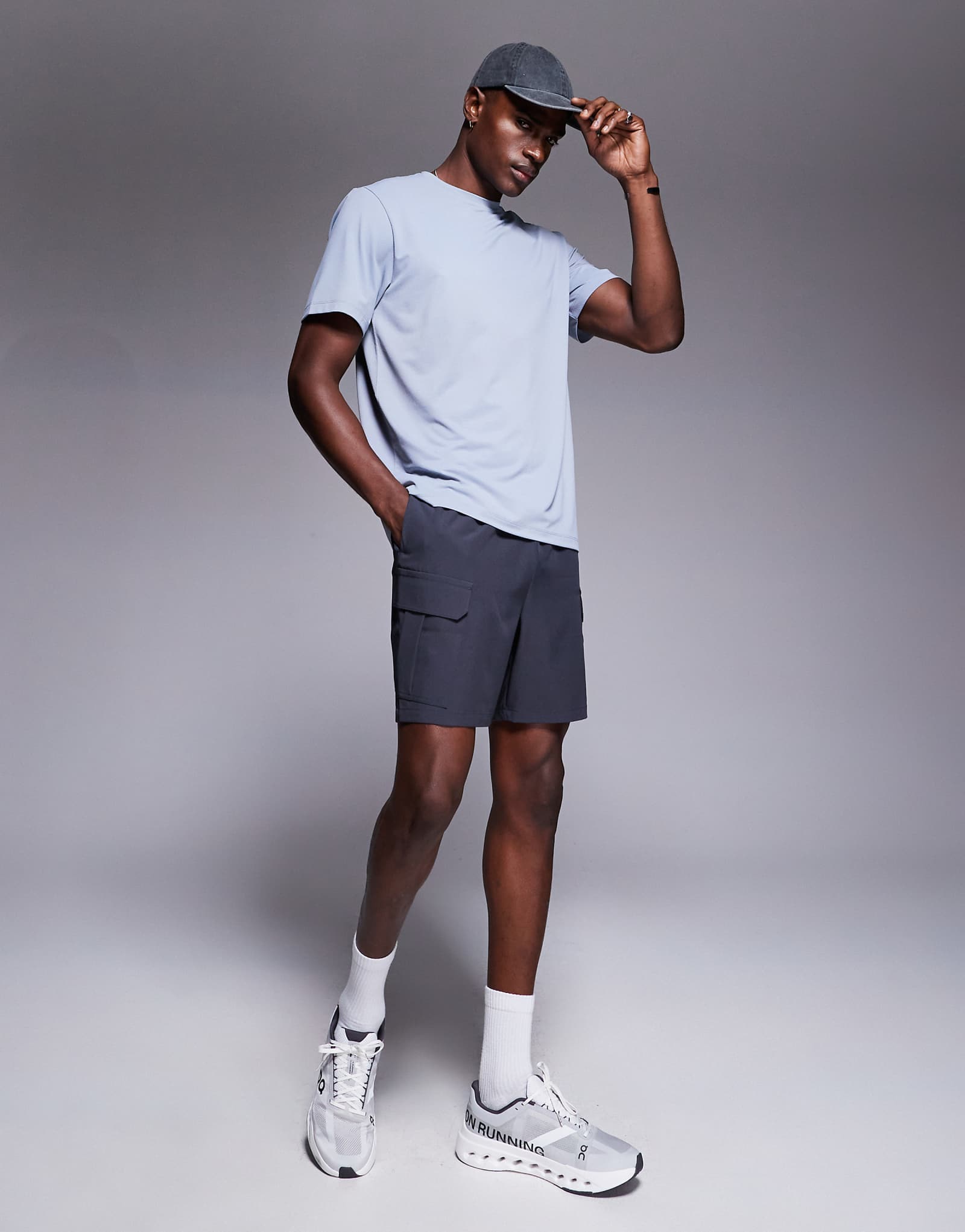 4505 Тренировочная футболка Icon с быстрым высыханием серого цвета 2190₽